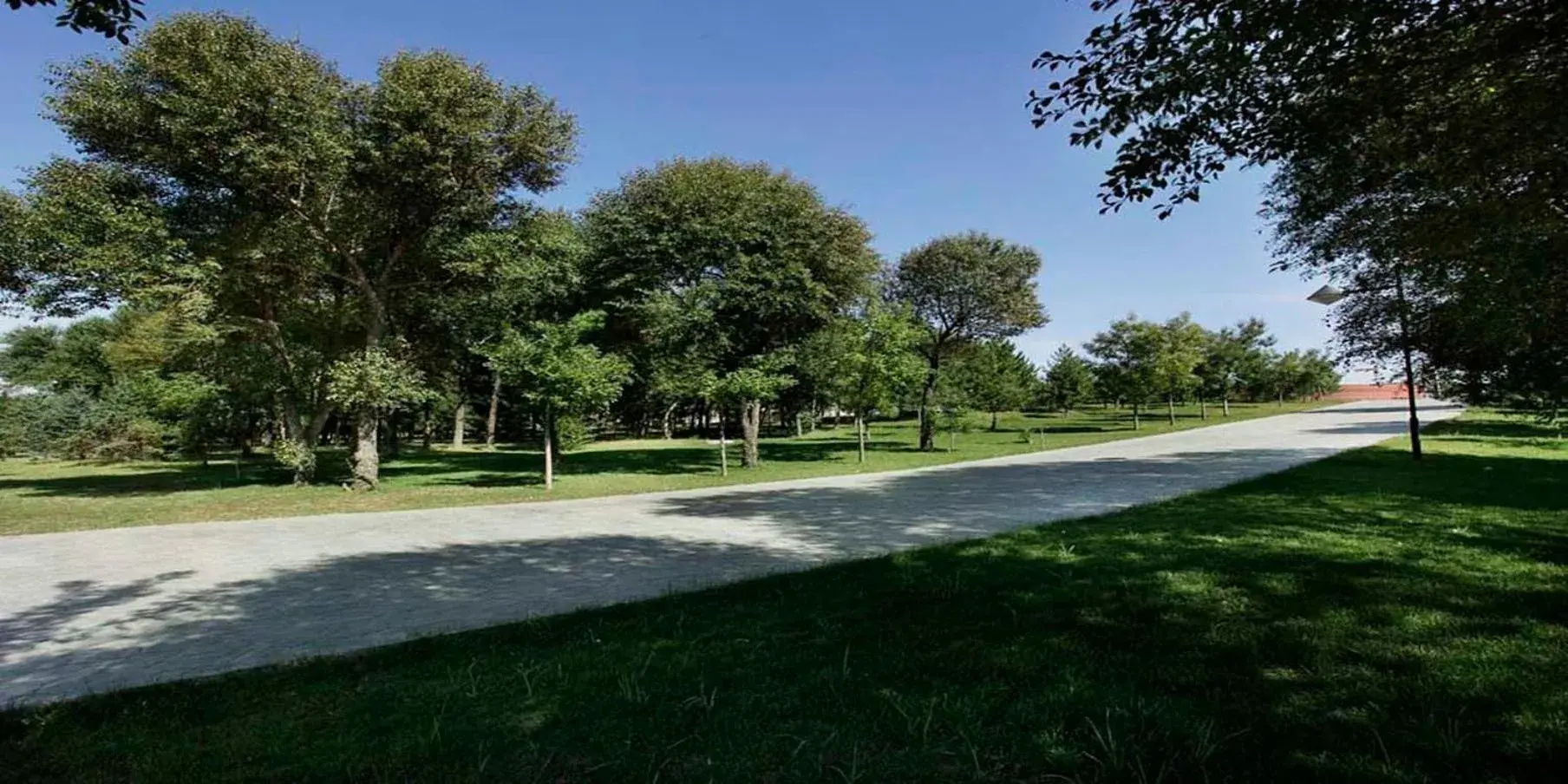 Property building in Crowne Plaza Ordos, an IHG Hotel Property building in Crowne Plaza Ordos, an IHG Hotel