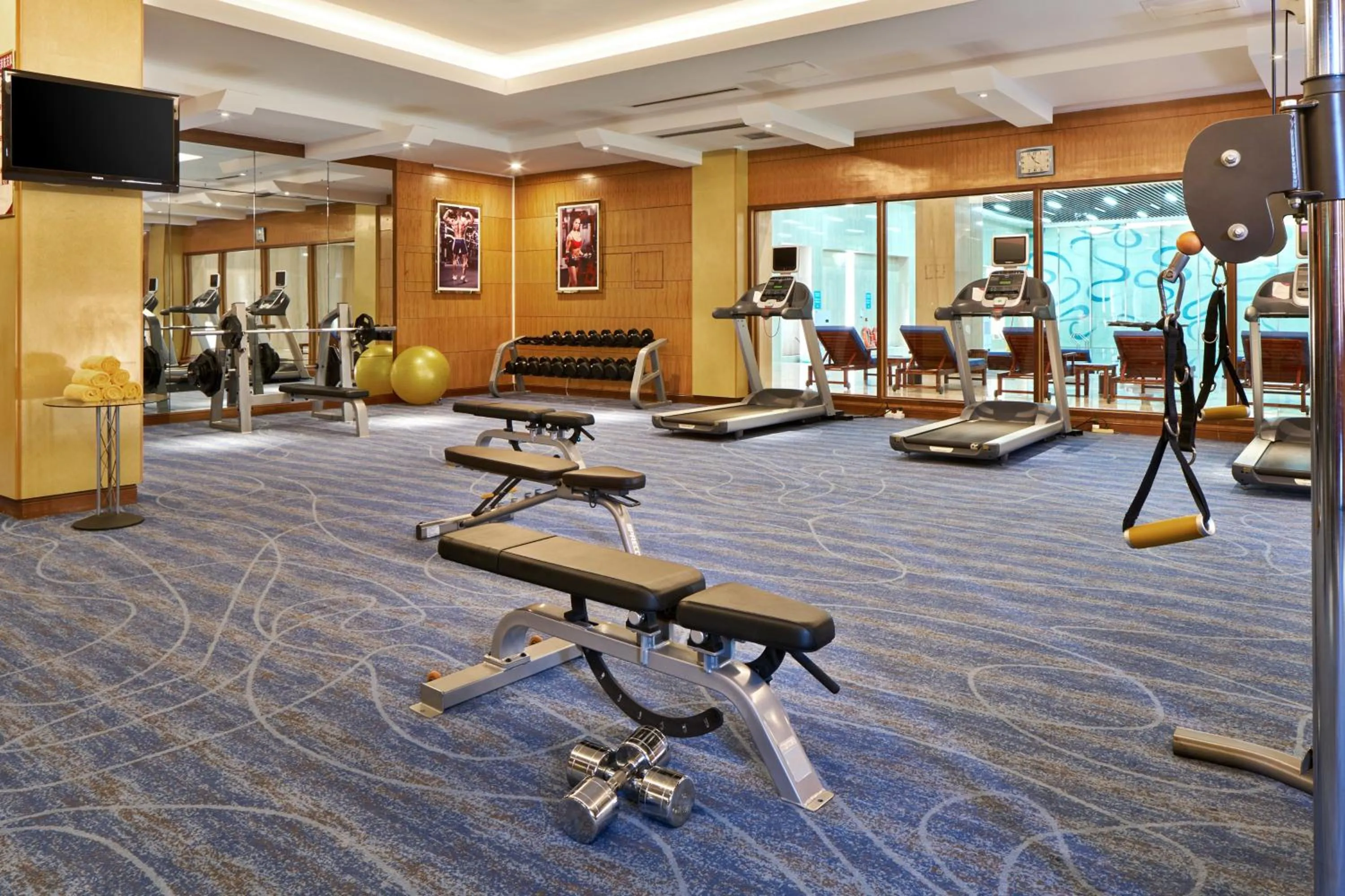 Fitness centre/facilities in Crowne Plaza Ordos, an IHG Hotel