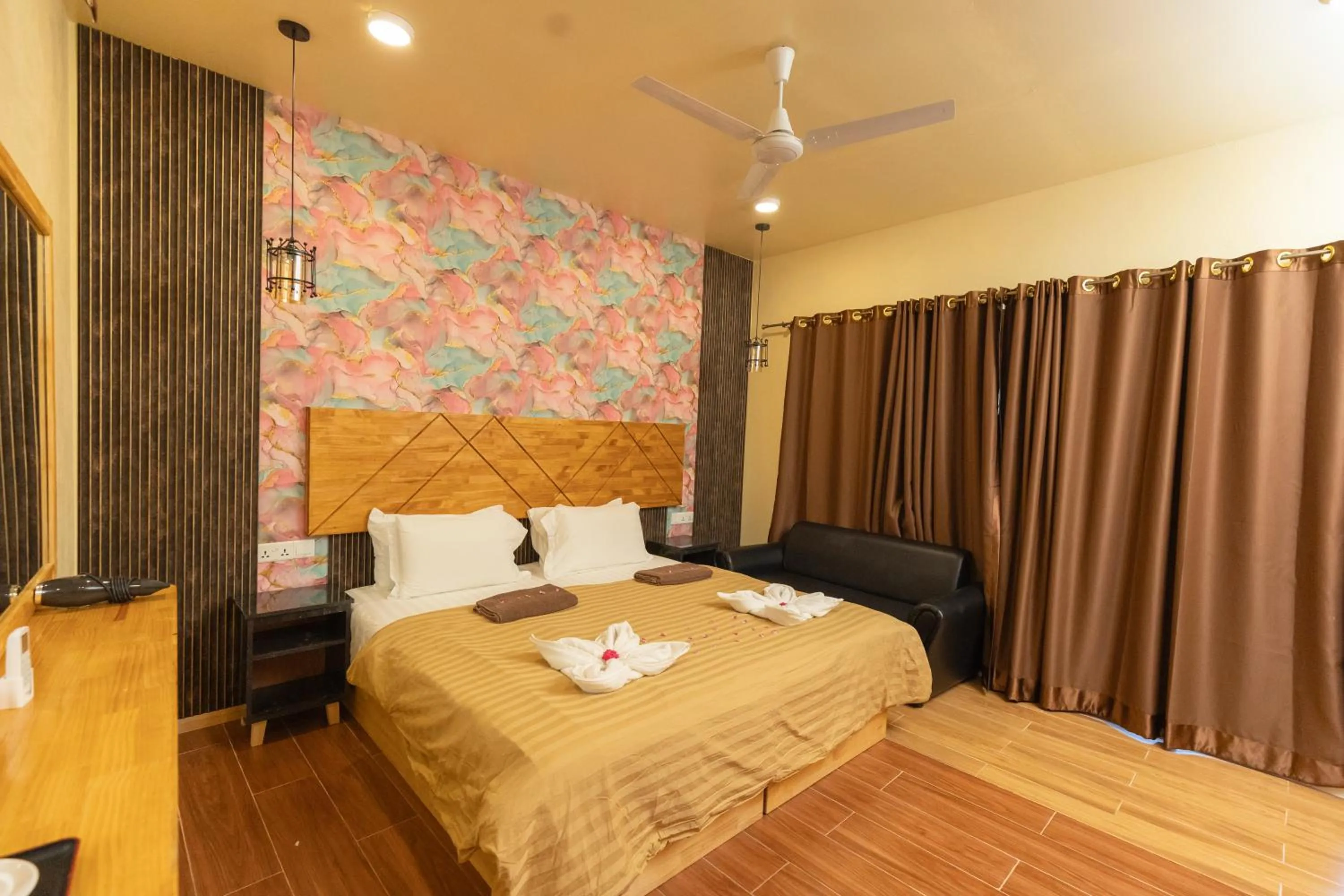 Decorative detail, Bed in Tranquil Thoddoo