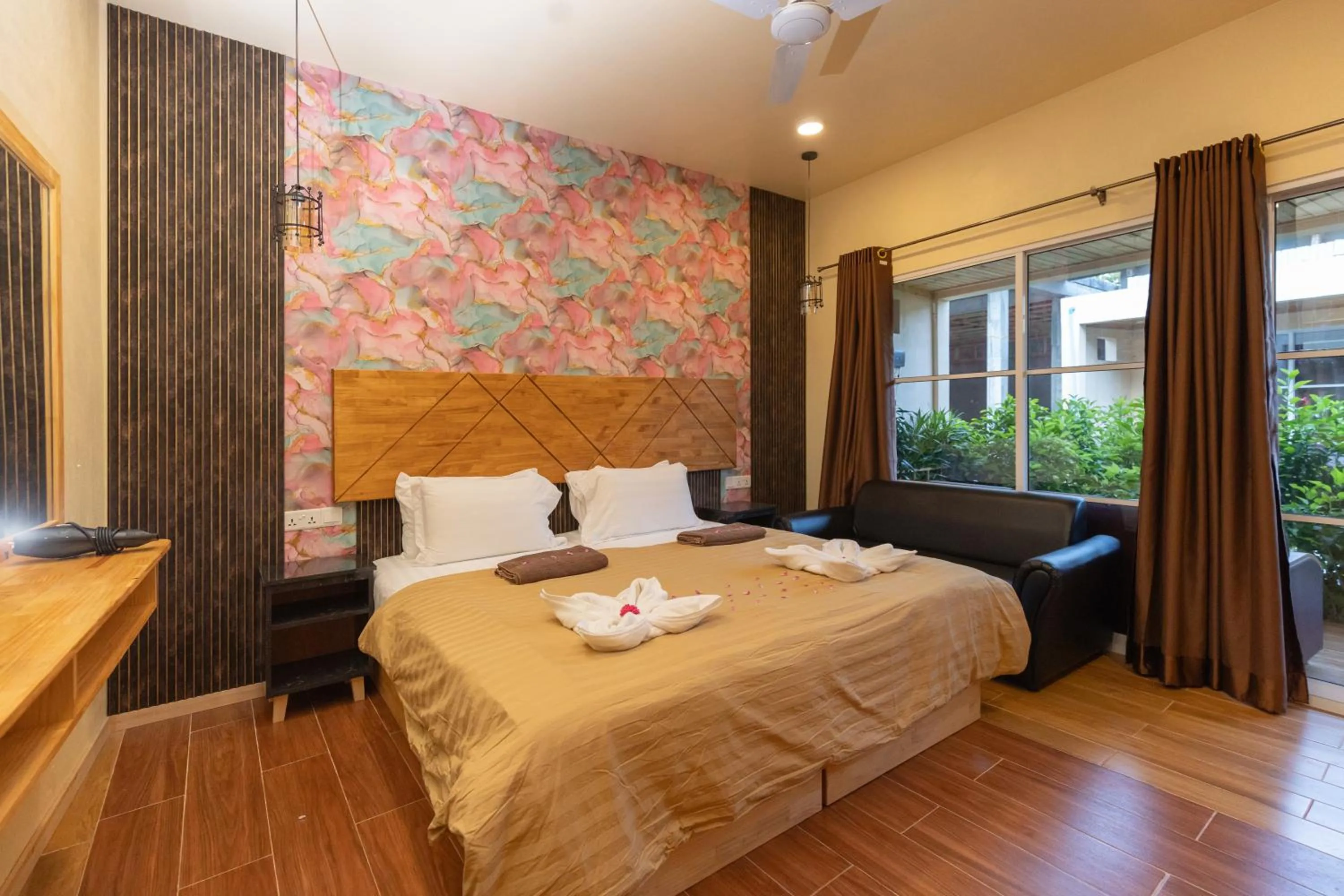 Decorative detail, Bed in Tranquil Thoddoo