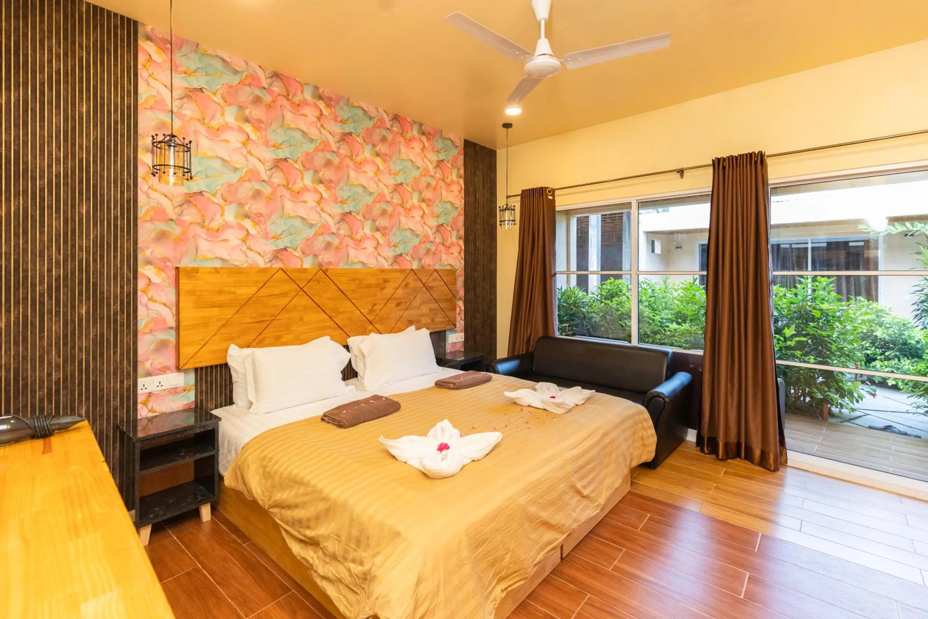 Property building, Bed in Tranquil Thoddoo