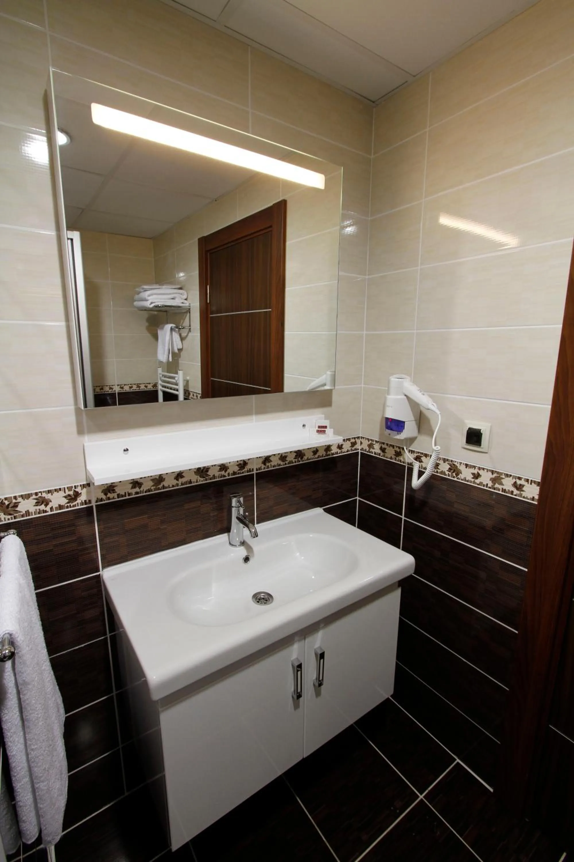 Bathroom in Royal Bilgic Hotel