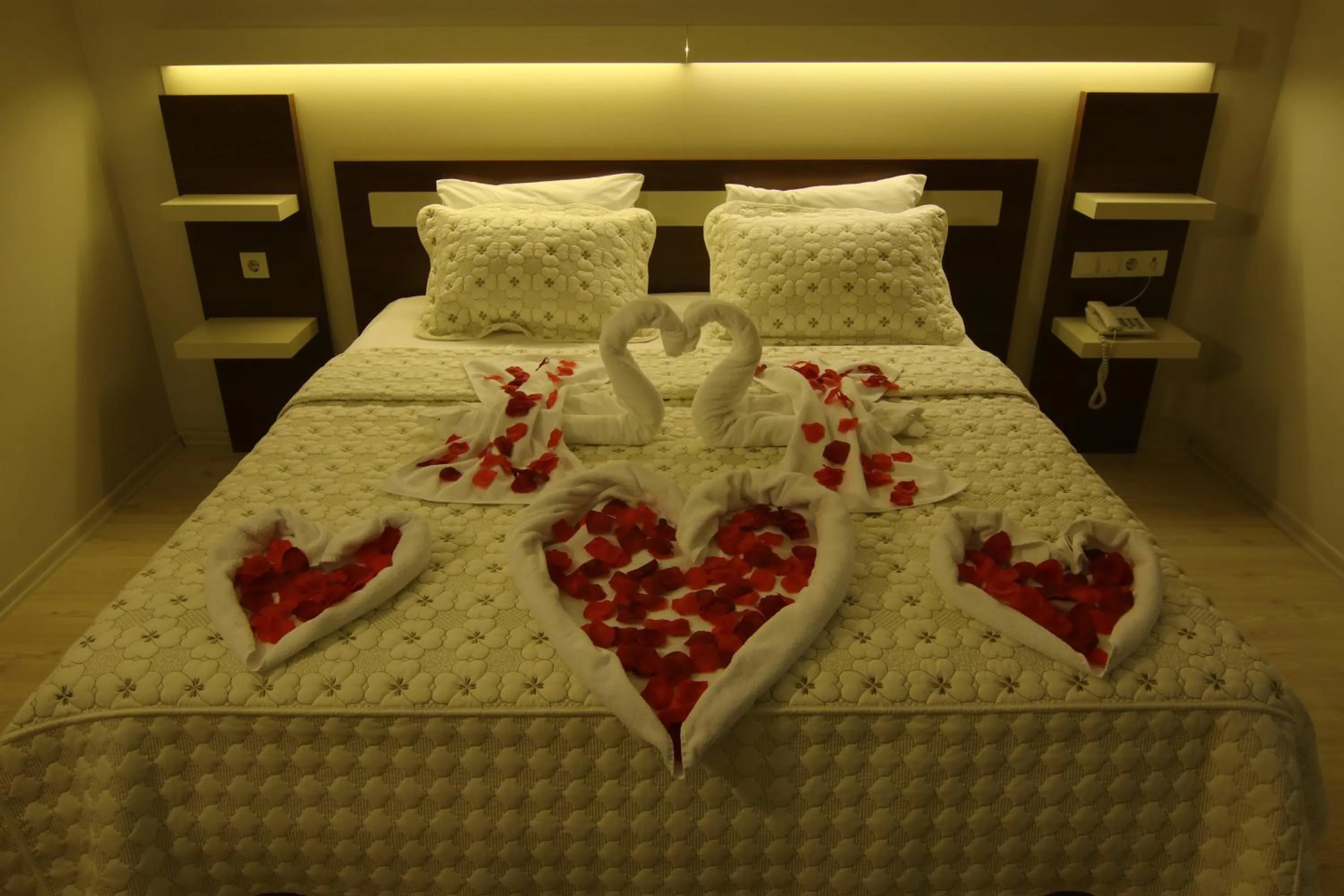 Decorative detail, Bed in Royal Bilgic Hotel