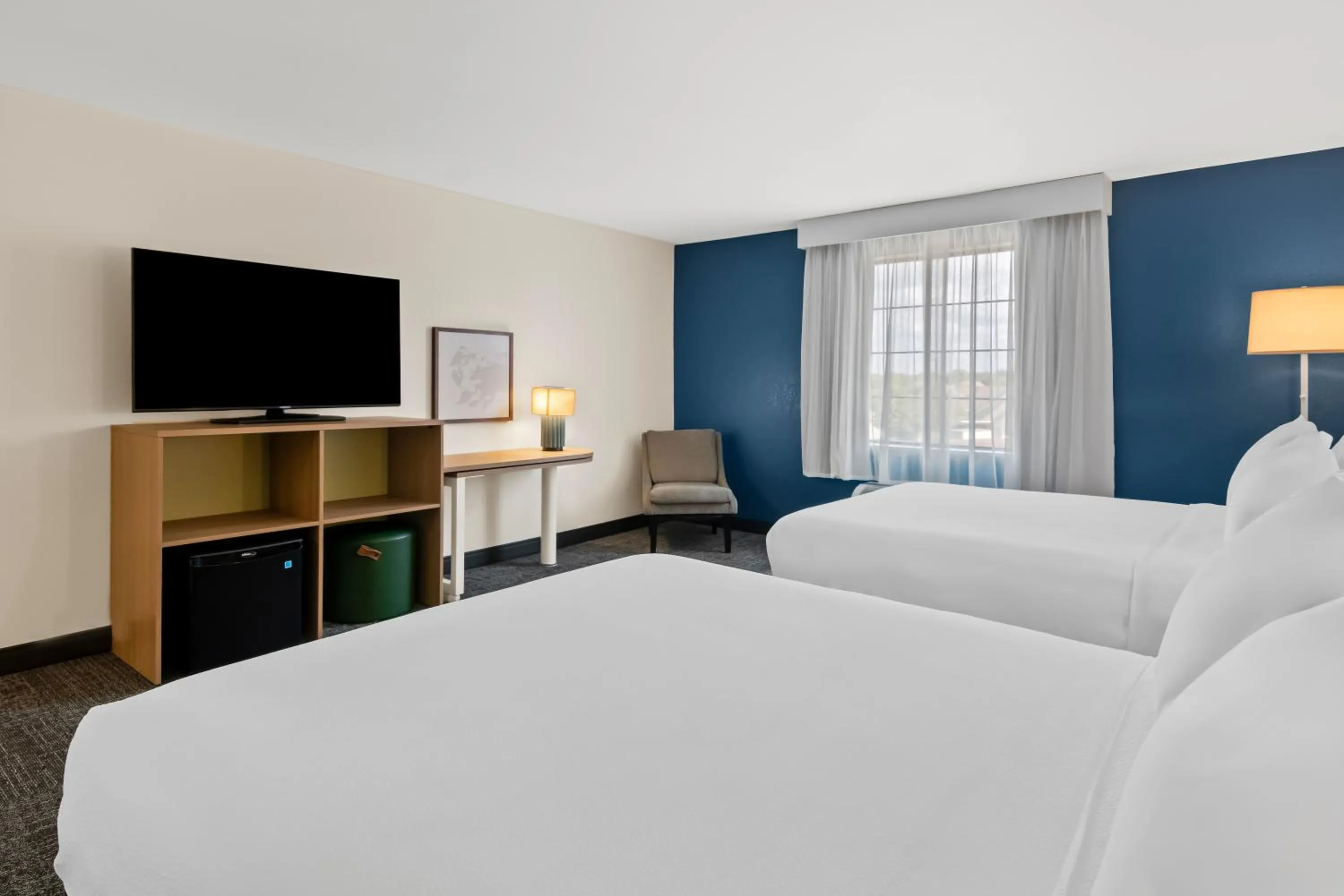 Bedroom, Bed in Spark by Hilton Wichita Falls