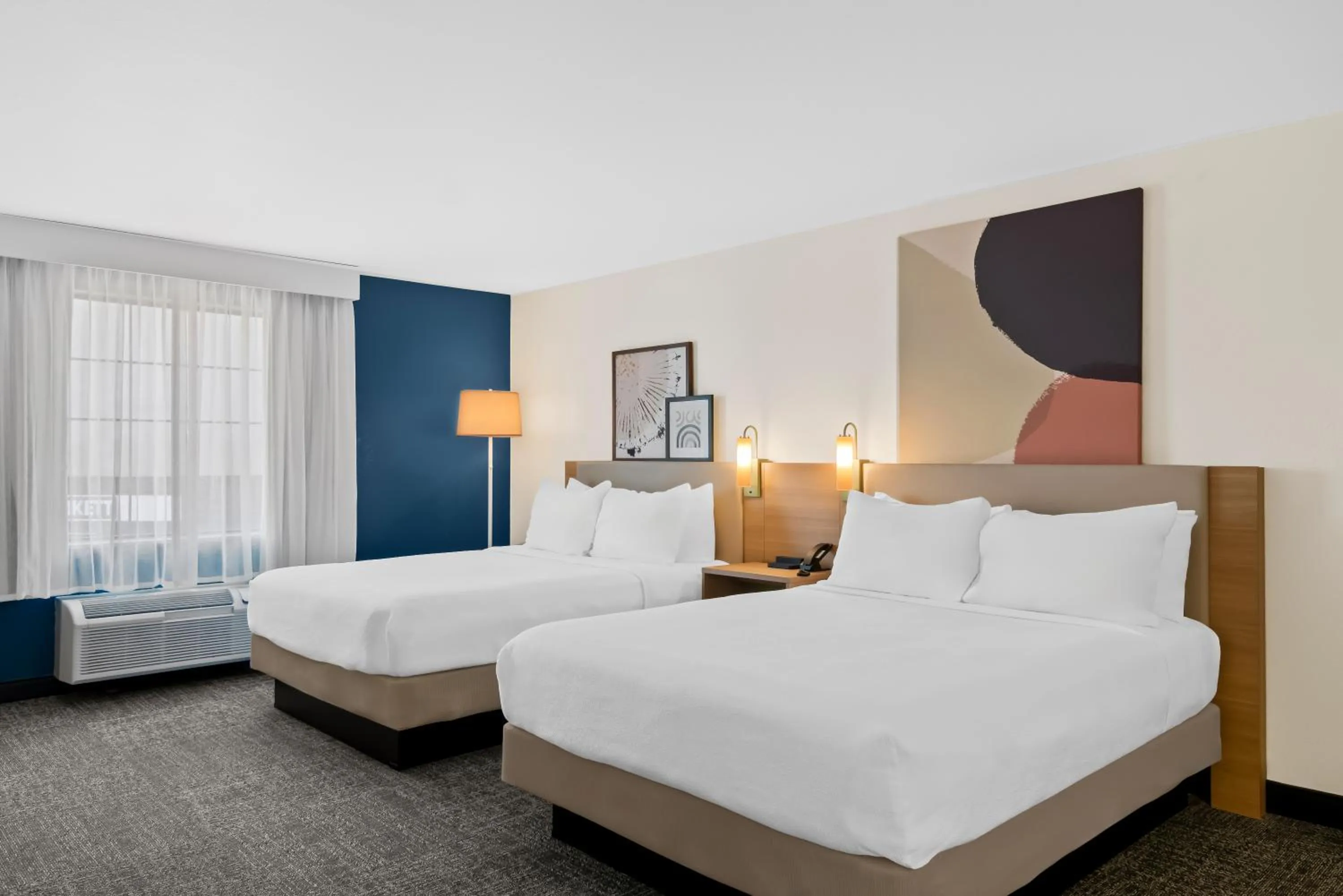Bedroom, Bed in Spark by Hilton Wichita Falls
