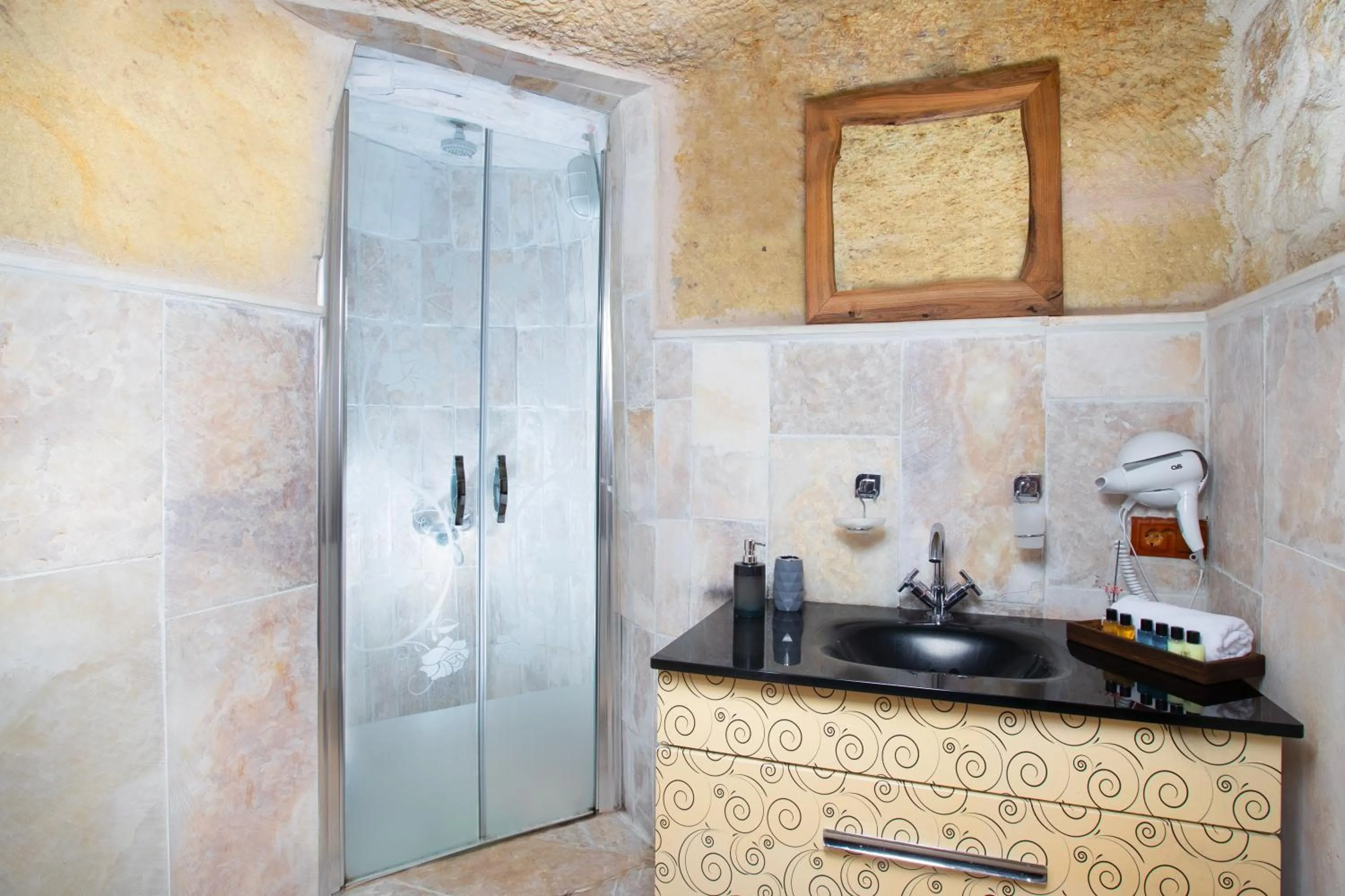 Shower in Romantic Cave Hotel