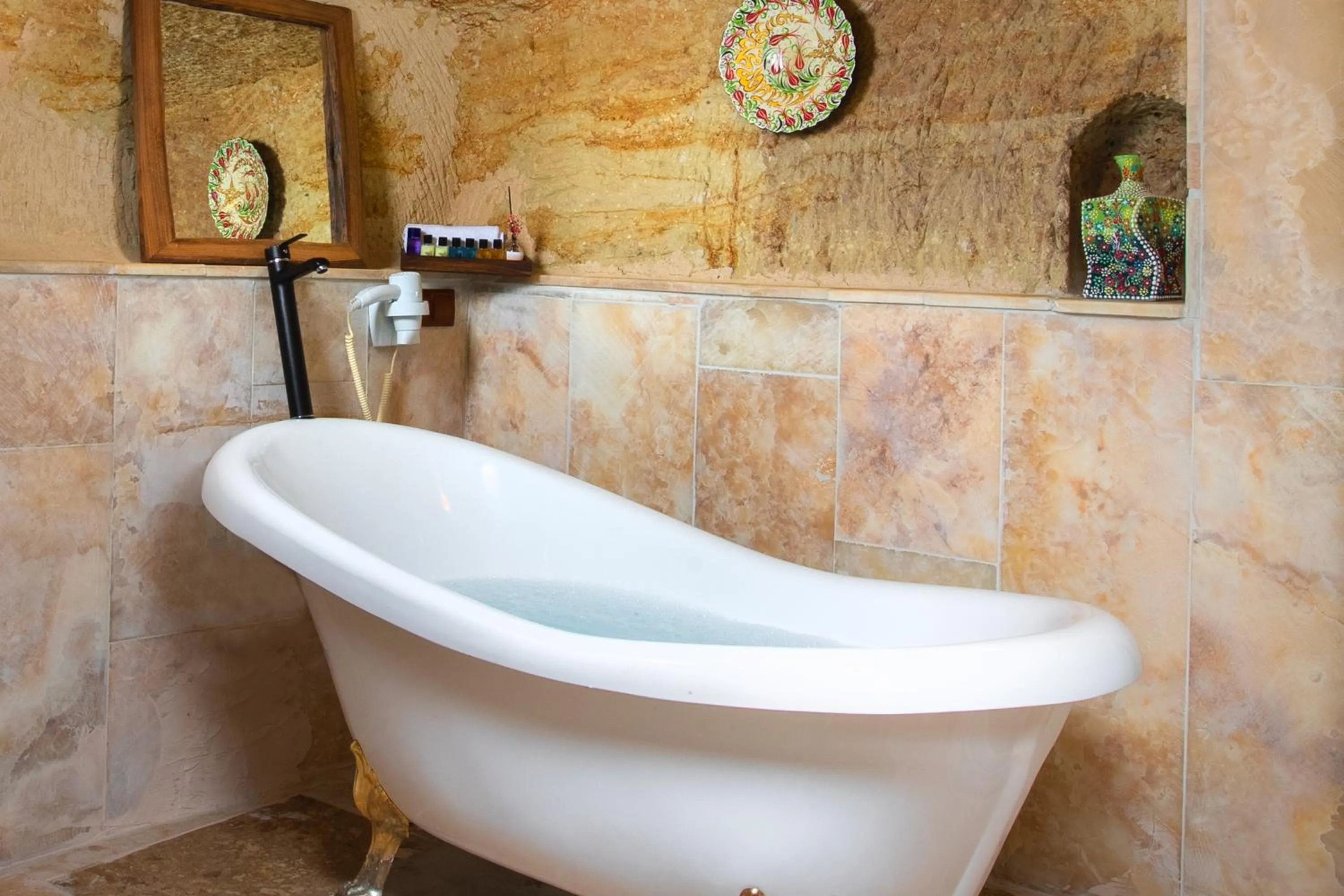 Bathroom in Romantic Cave Hotel