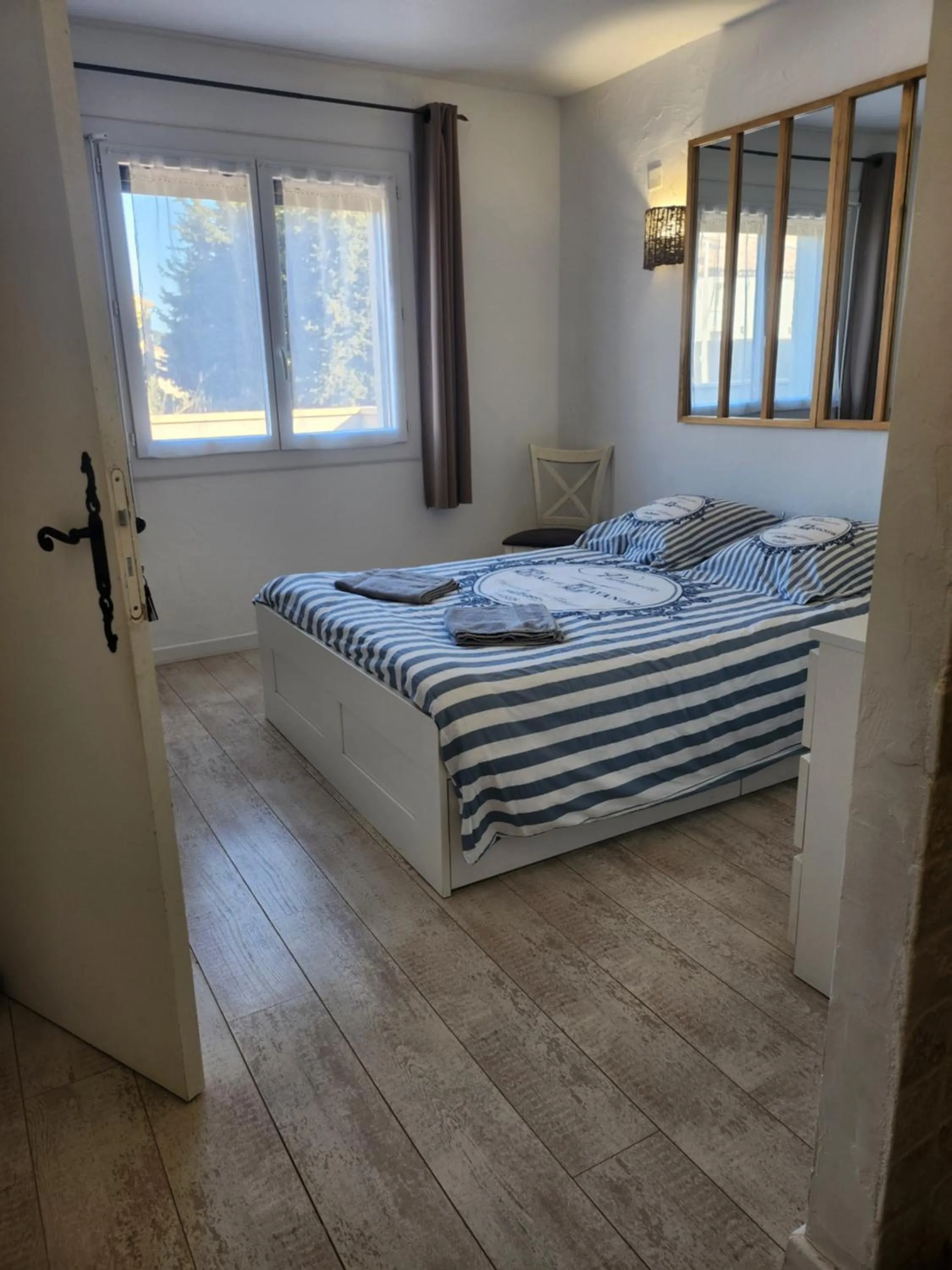 Bedroom, Bed in La villa de Fleury