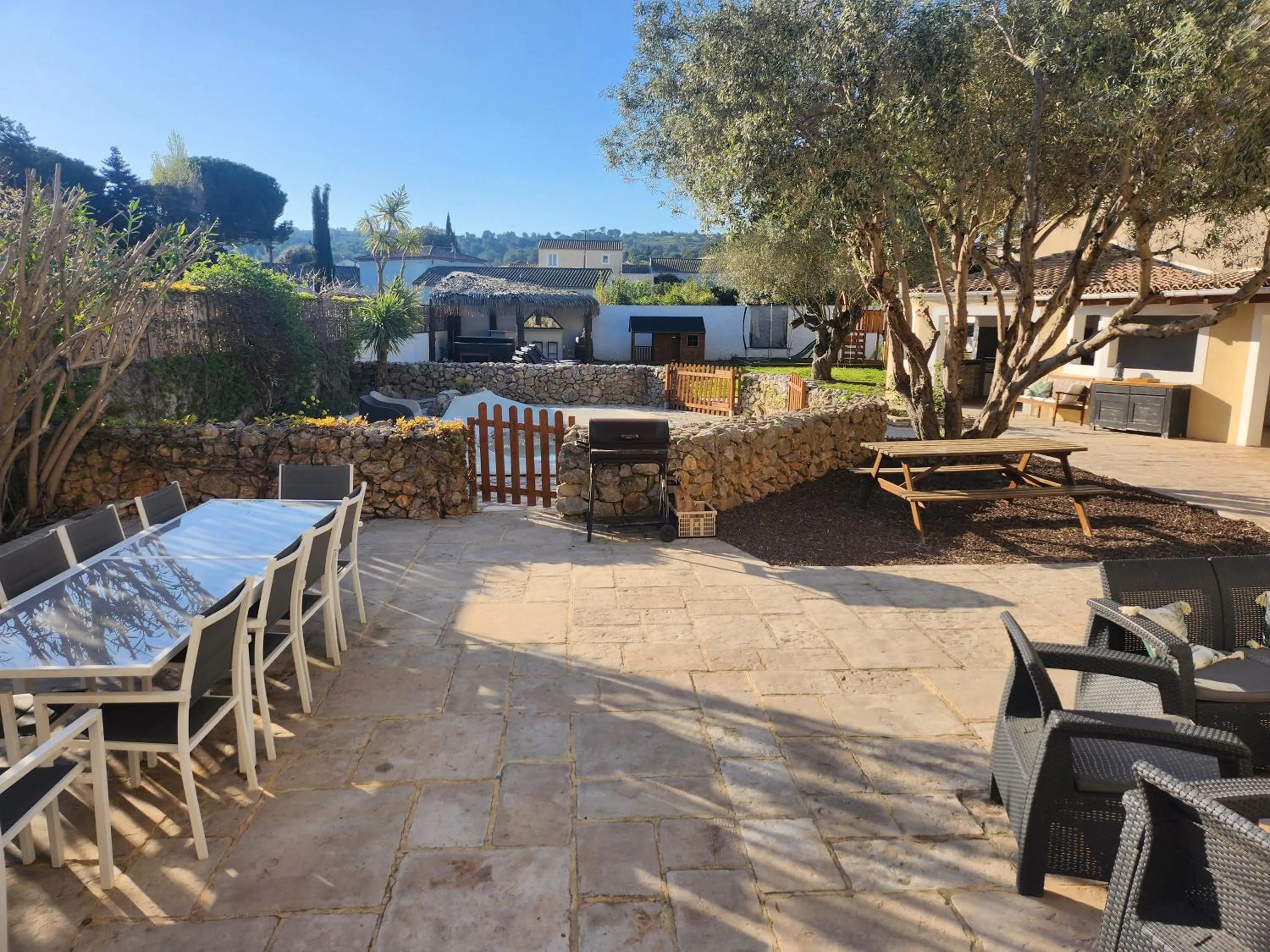 Property building in La villa de Fleury