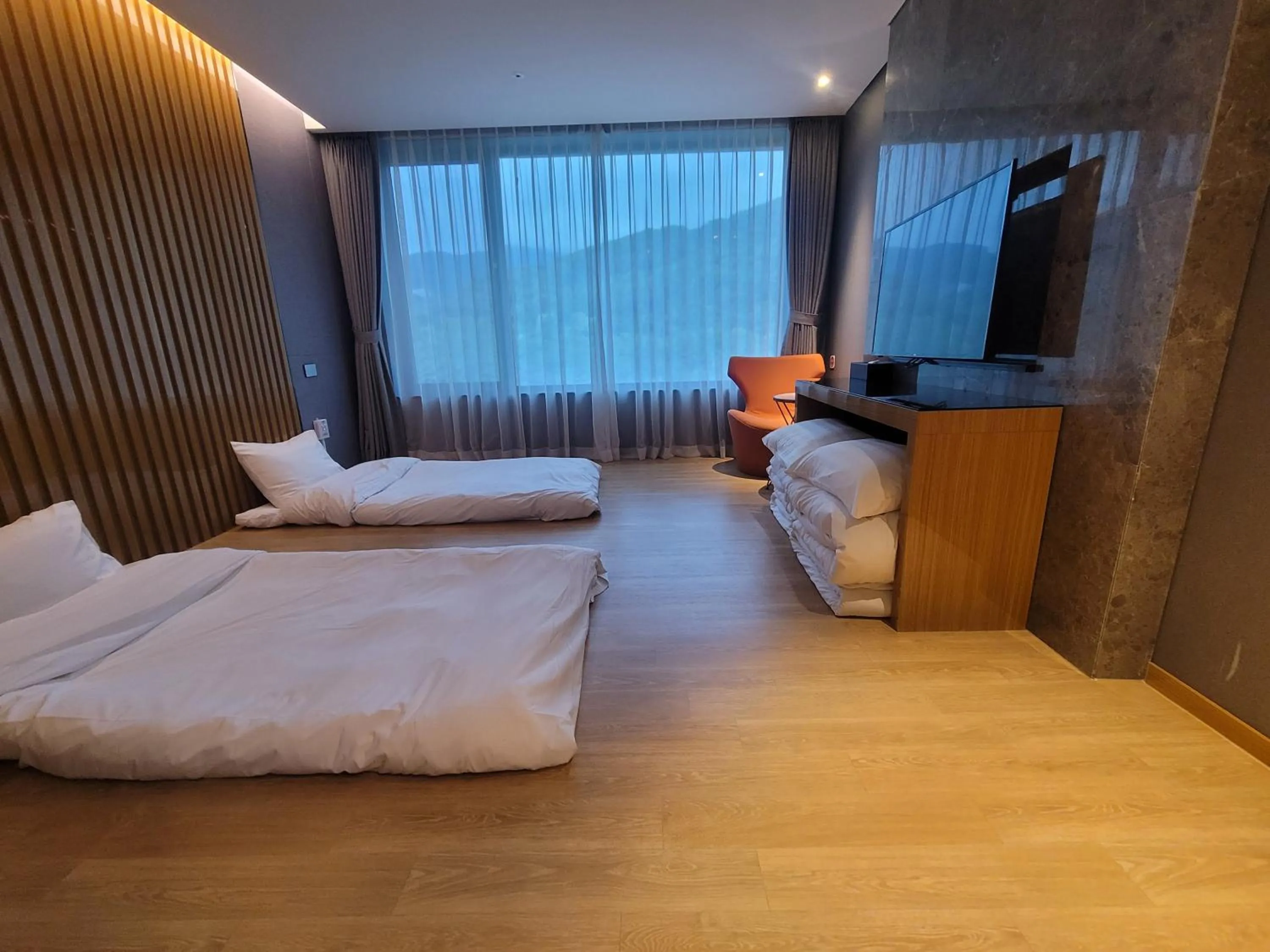 Bed in Traum Valley Hotel - formerly jeongseon intoraon hotel