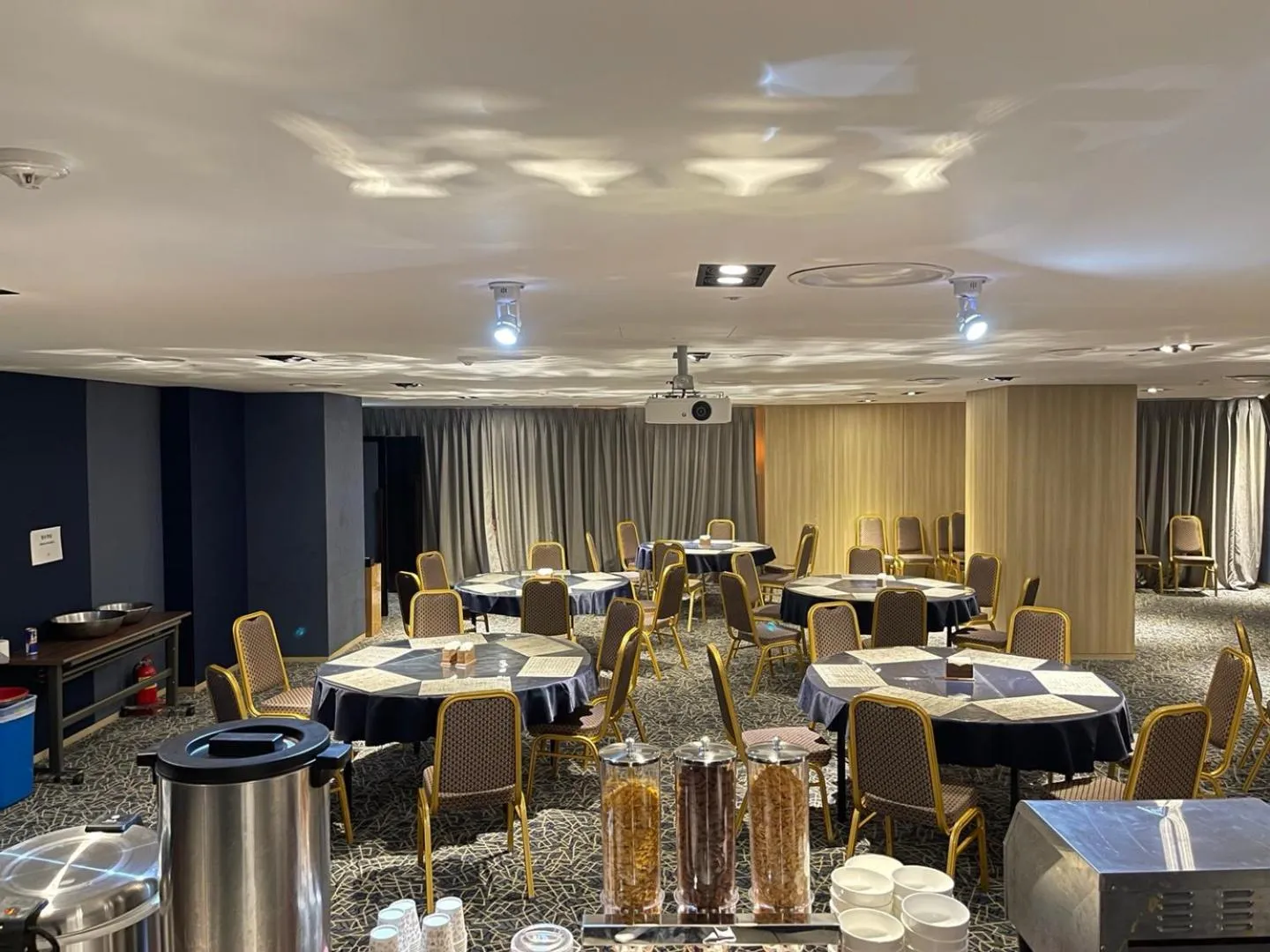 Traum Valley Hotel - formerly jeongseon intoraon hotel