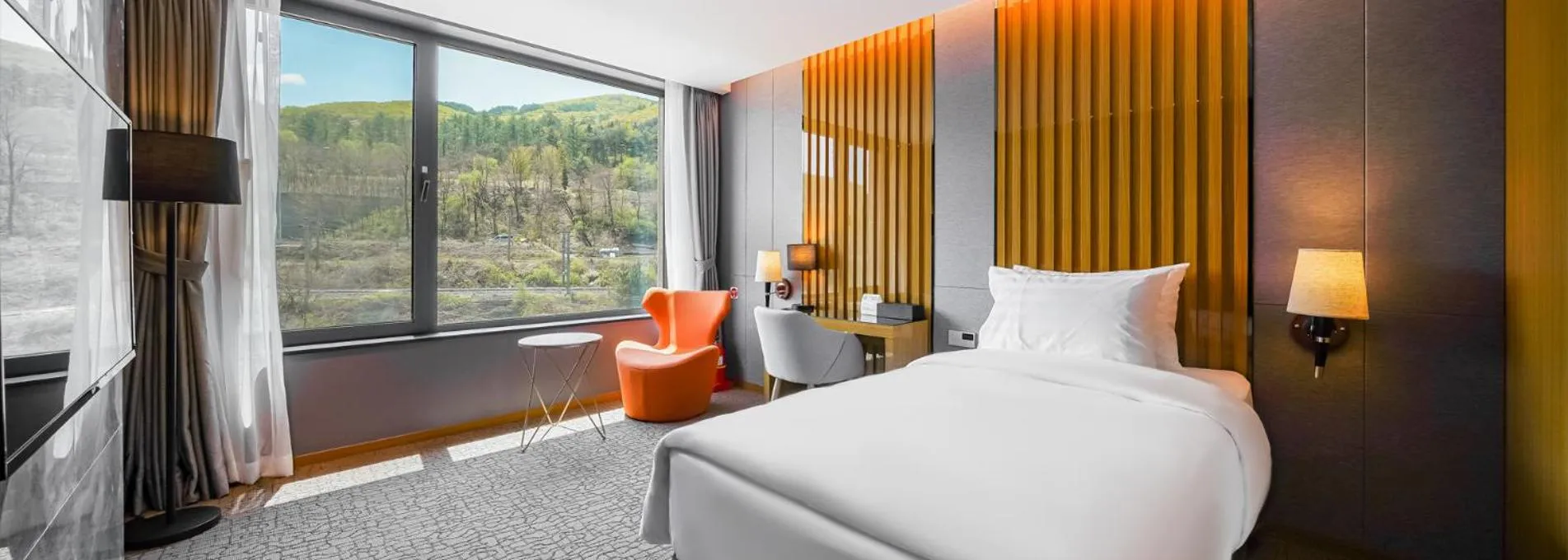 Bed in Traum Valley Hotel - formerly jeongseon intoraon hotel