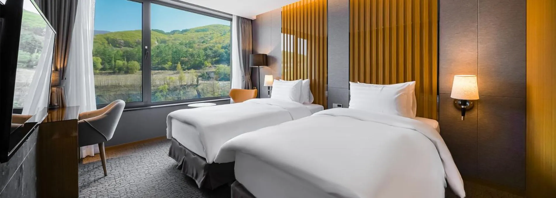 Bed in Traum Valley Hotel - formerly jeongseon intoraon hotel