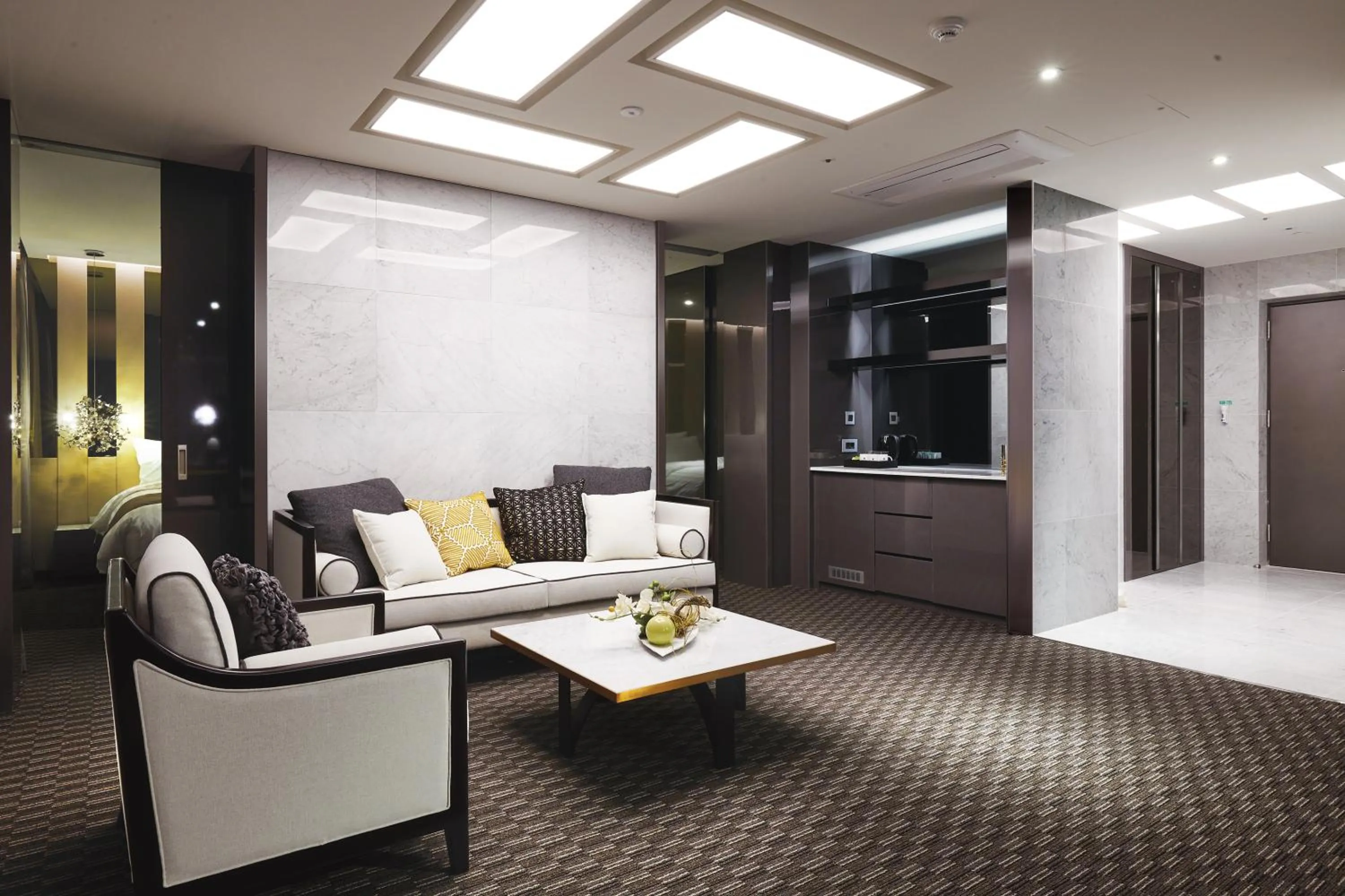 Traum Valley Hotel - formerly jeongseon intoraon hotel