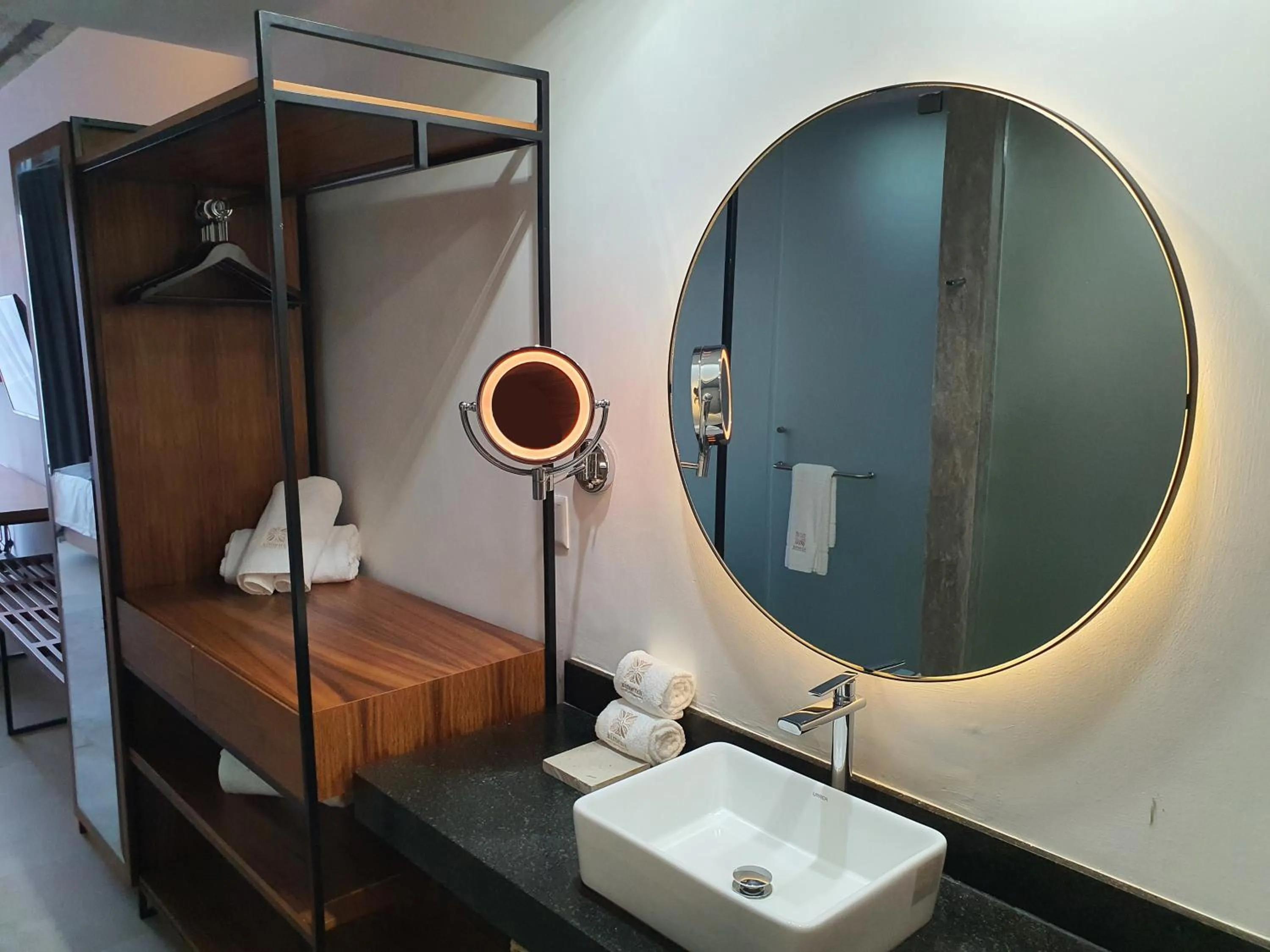 Bathroom, Bed in Ximena Hotel Boutique