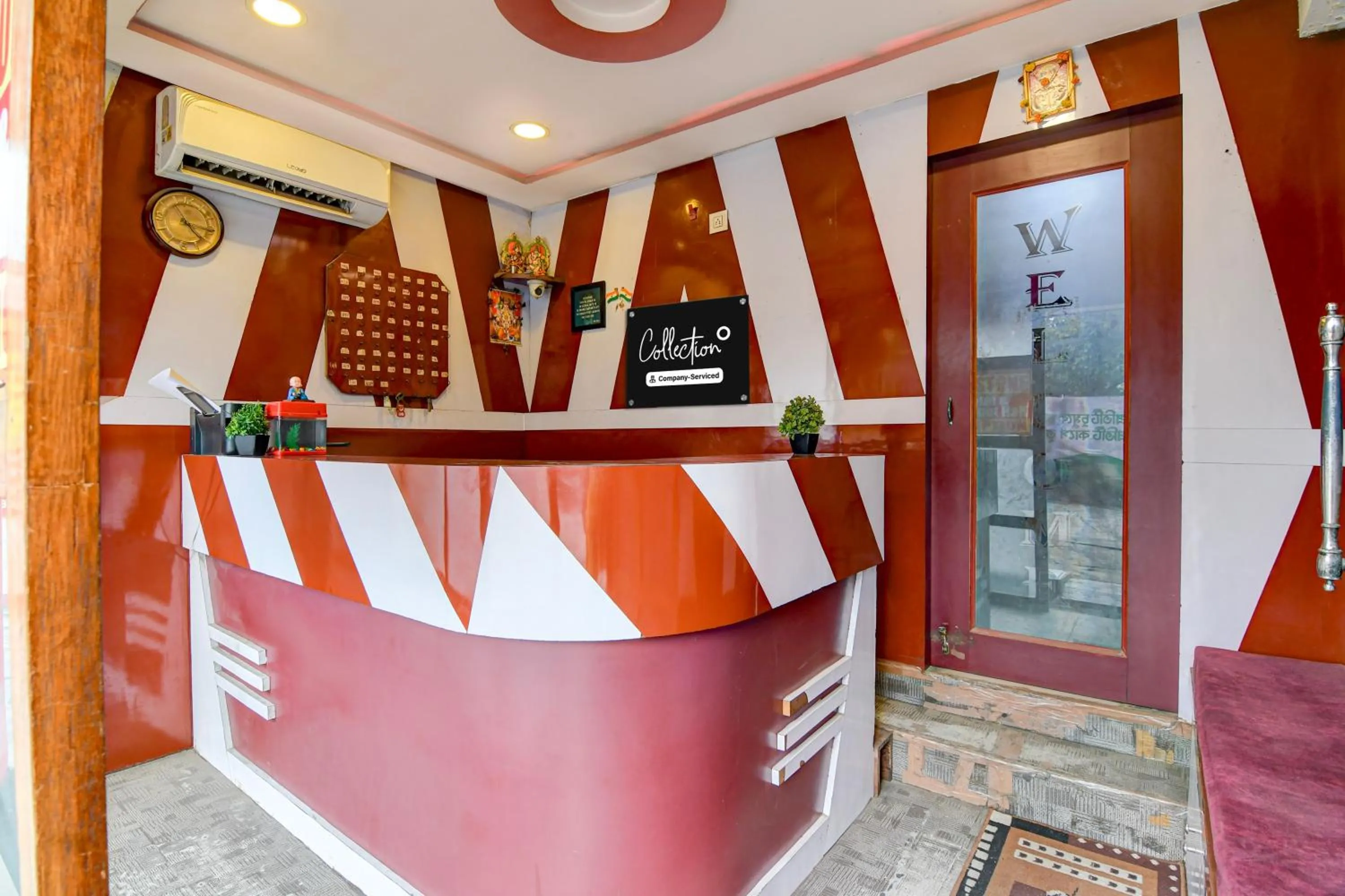 Lobby or reception in Super Collection O NSCB Airport Kolkata Formerly Red Stone