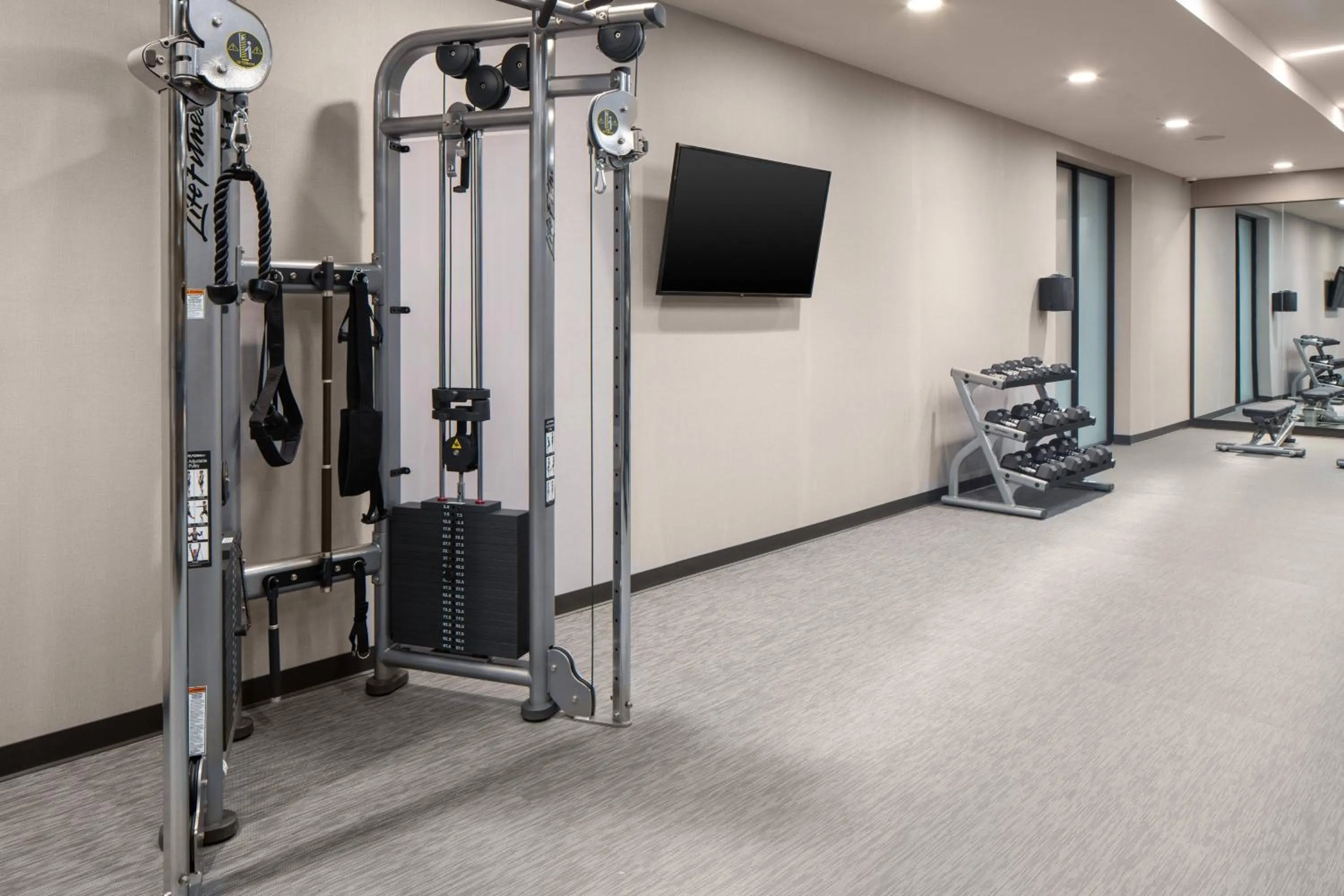 Fitness centre/facilities in Courtyard by Marriott Jefferson City