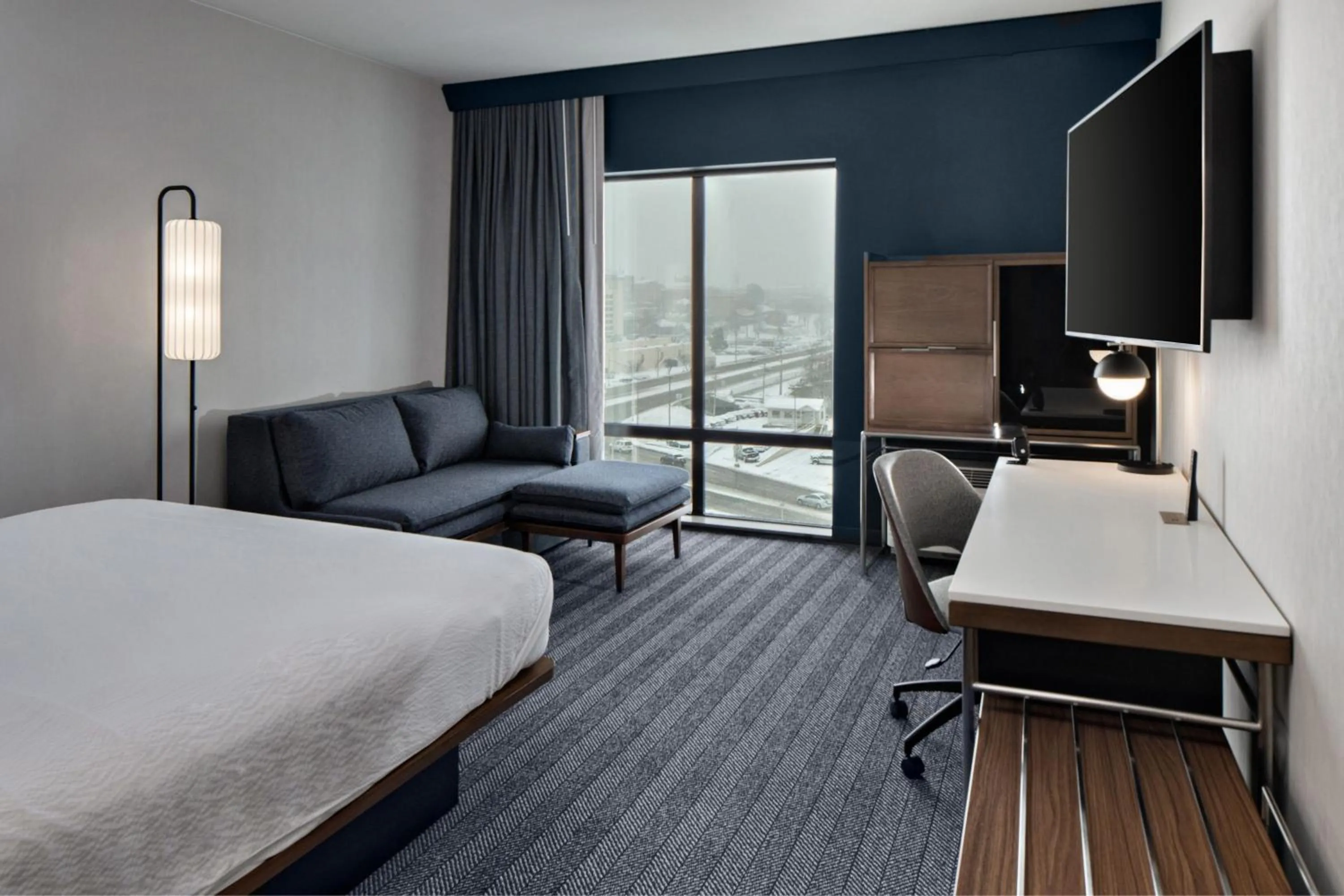 Photo of the whole room, Bed in Courtyard by Marriott Jefferson City