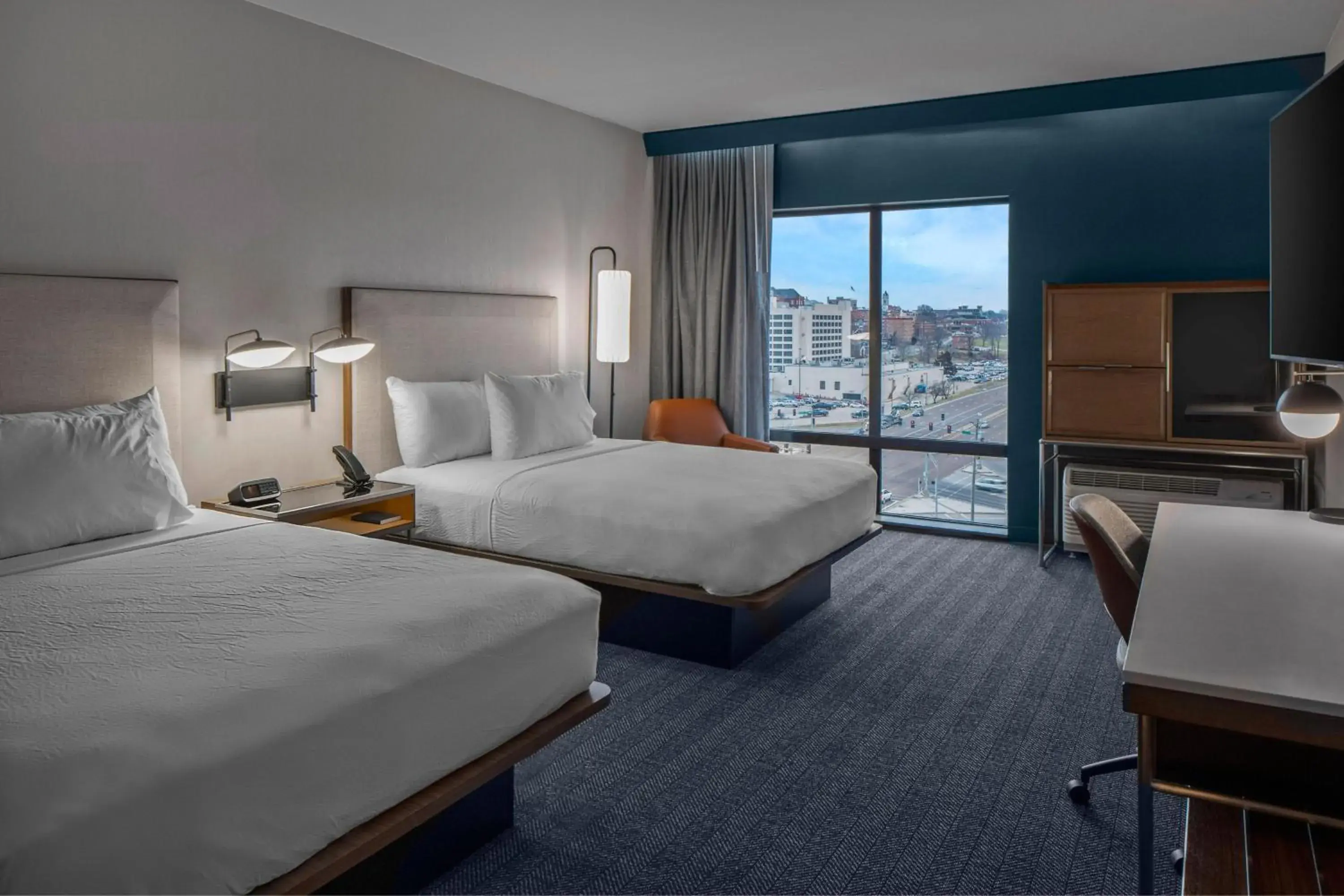 Queen Room with City View in Courtyard by Marriott Jefferson City Queen Room with City View in Courtyard by Marriott Jefferson City