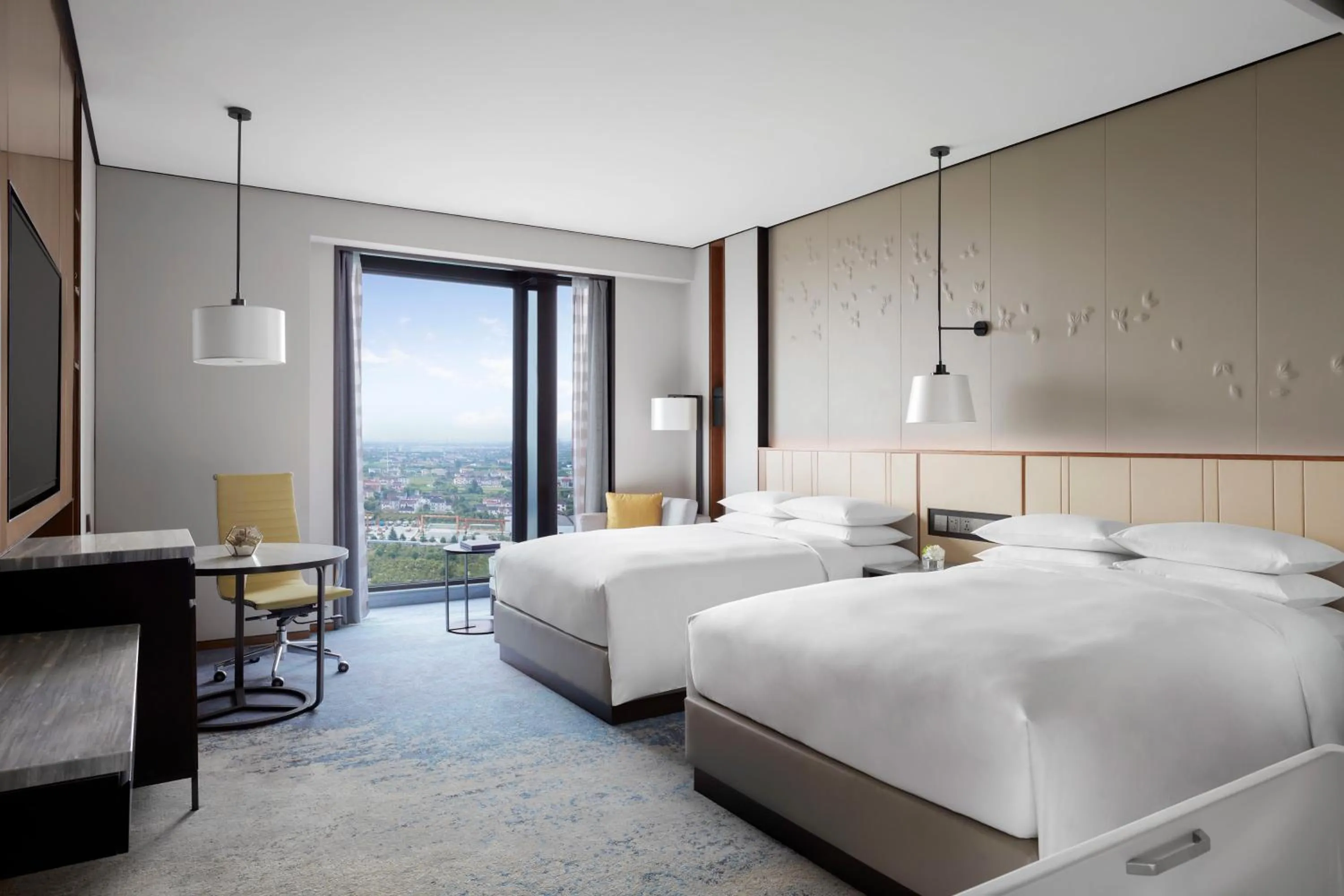 Bedroom, Bed in Shanghai Marriott Hotel Pudong South