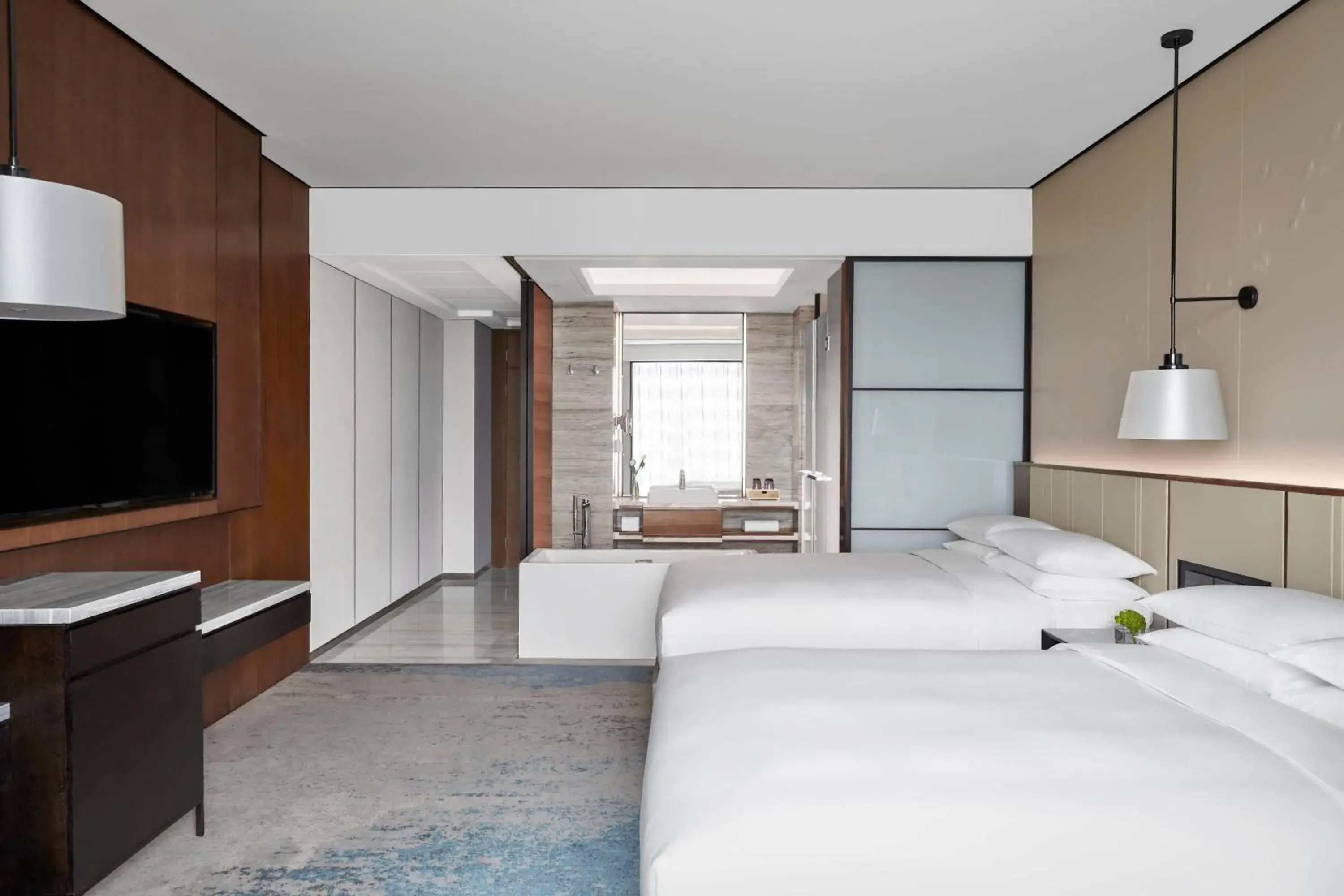 Double Room with Two Double Beds - High Floor/Executive Lounge Access in Shanghai Marriott Hotel Pudong South Double Room with Two Double Beds - High Floor/Executive Lounge Access in Shanghai Marriott Hotel Pudong South