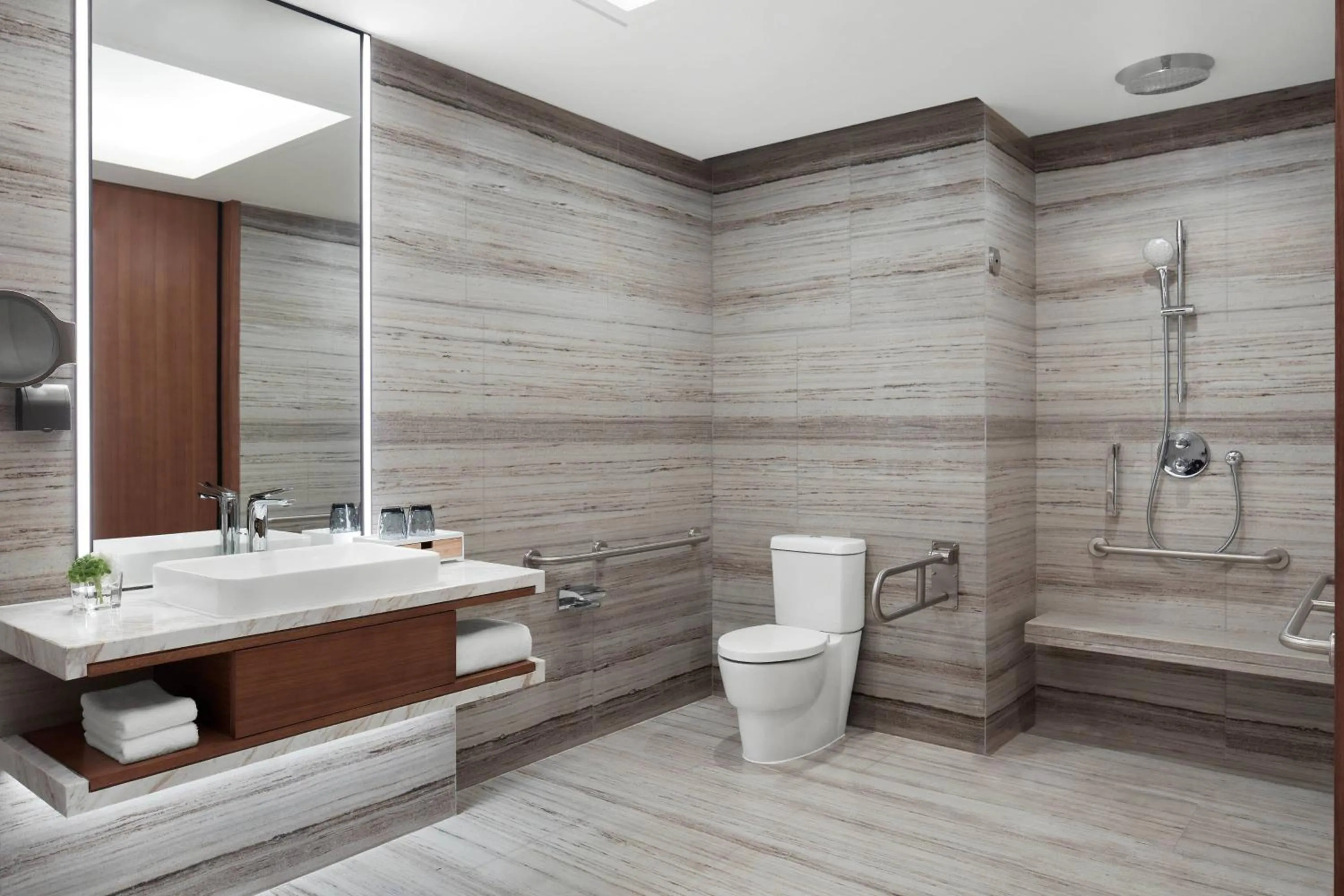 Bathroom in Shanghai Marriott Hotel Pudong South