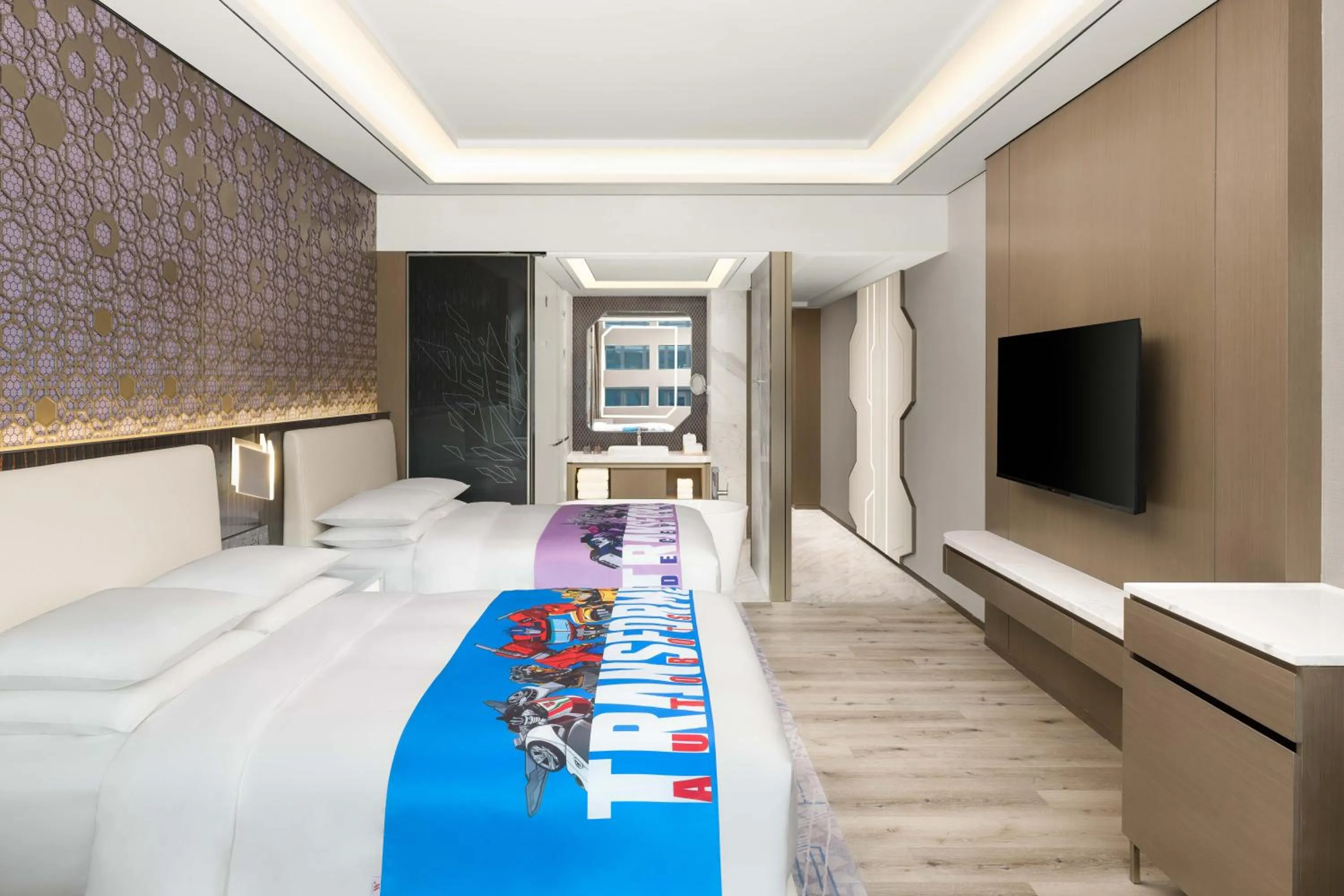 Bed in Shanghai Marriott Hotel Pudong South