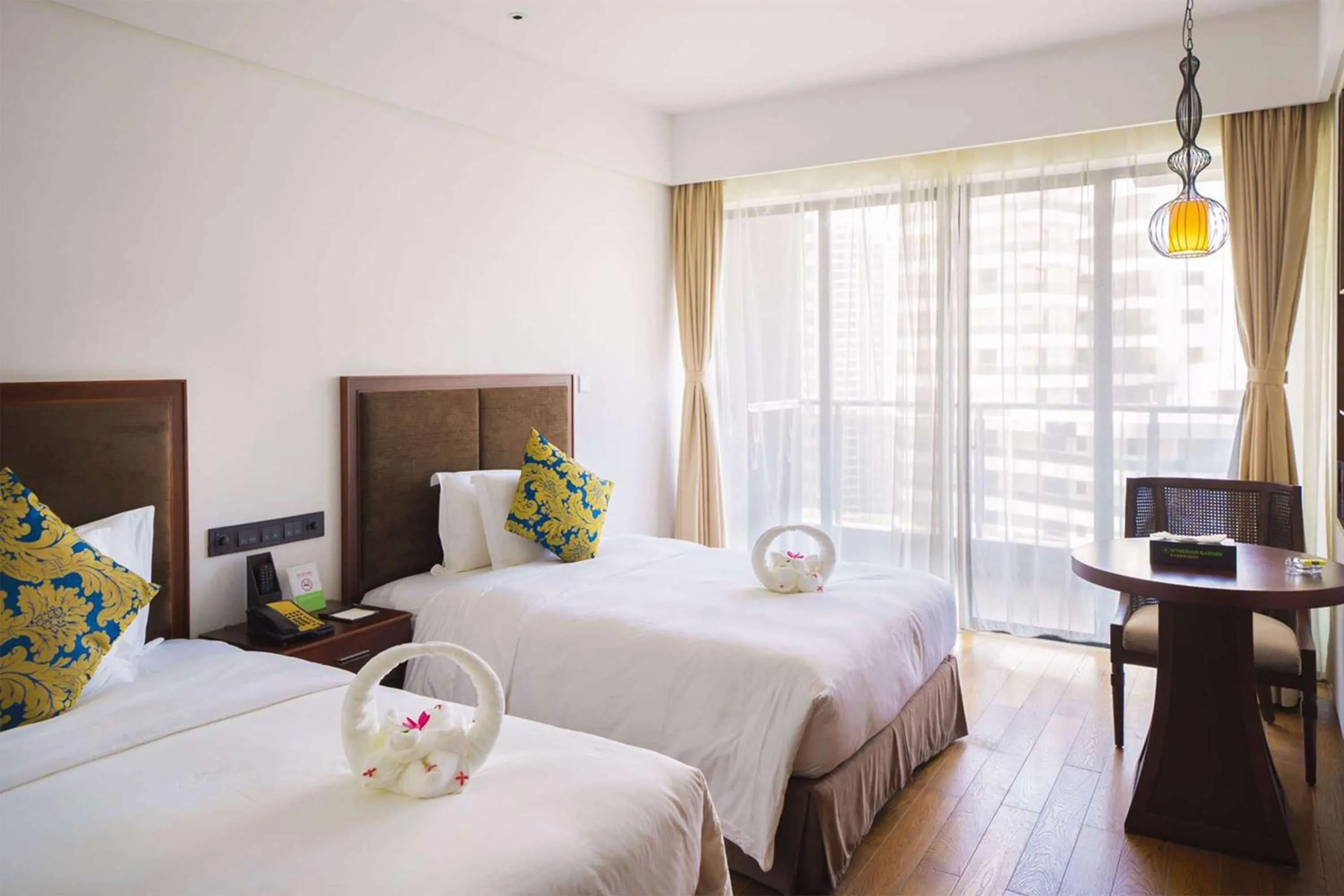 Photo of the whole room, Bed in Wyndham Garden Lingshui