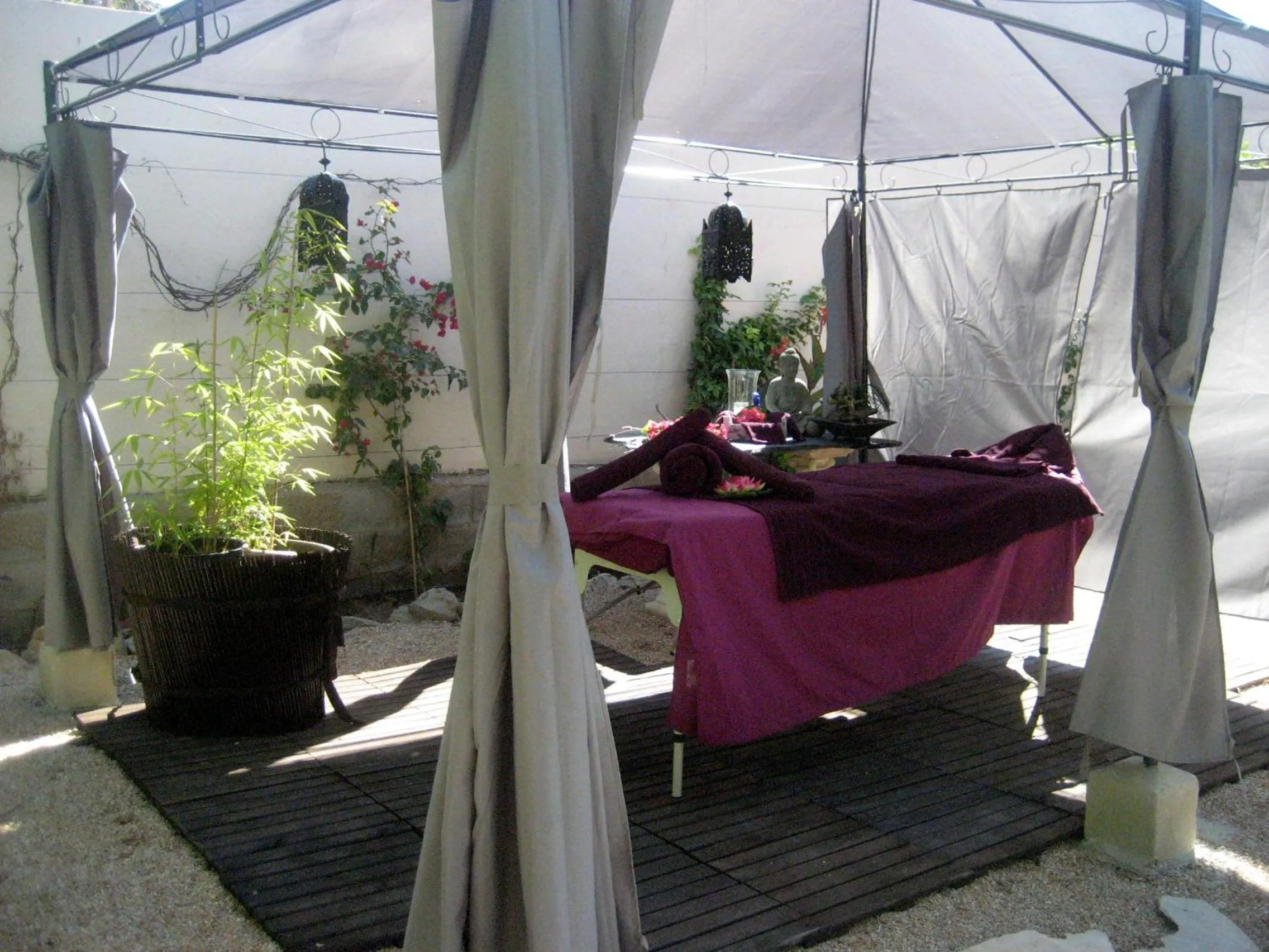Massage in Finca Doña Sofia Maria