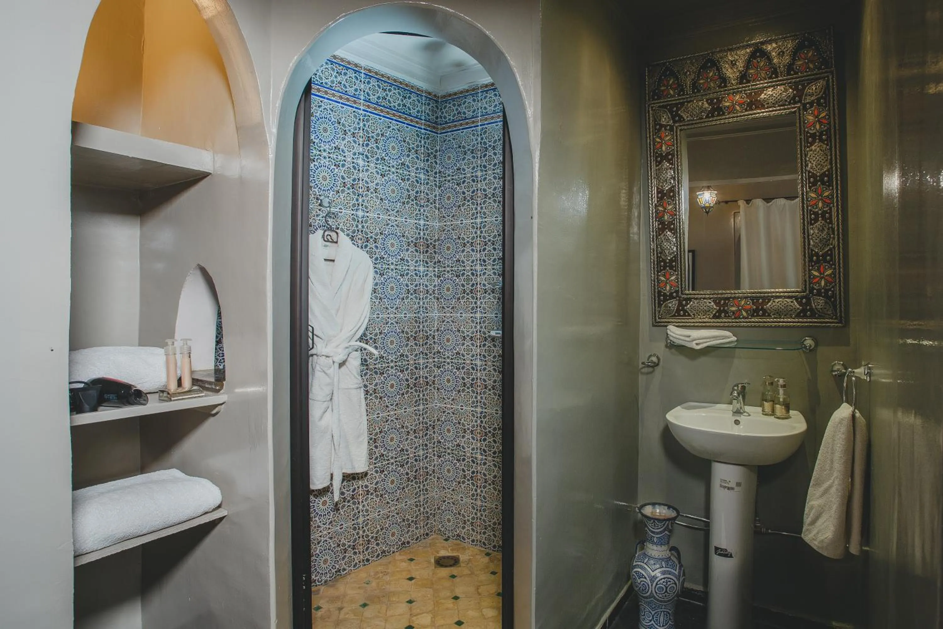 Bathroom in Riad Tama & spa