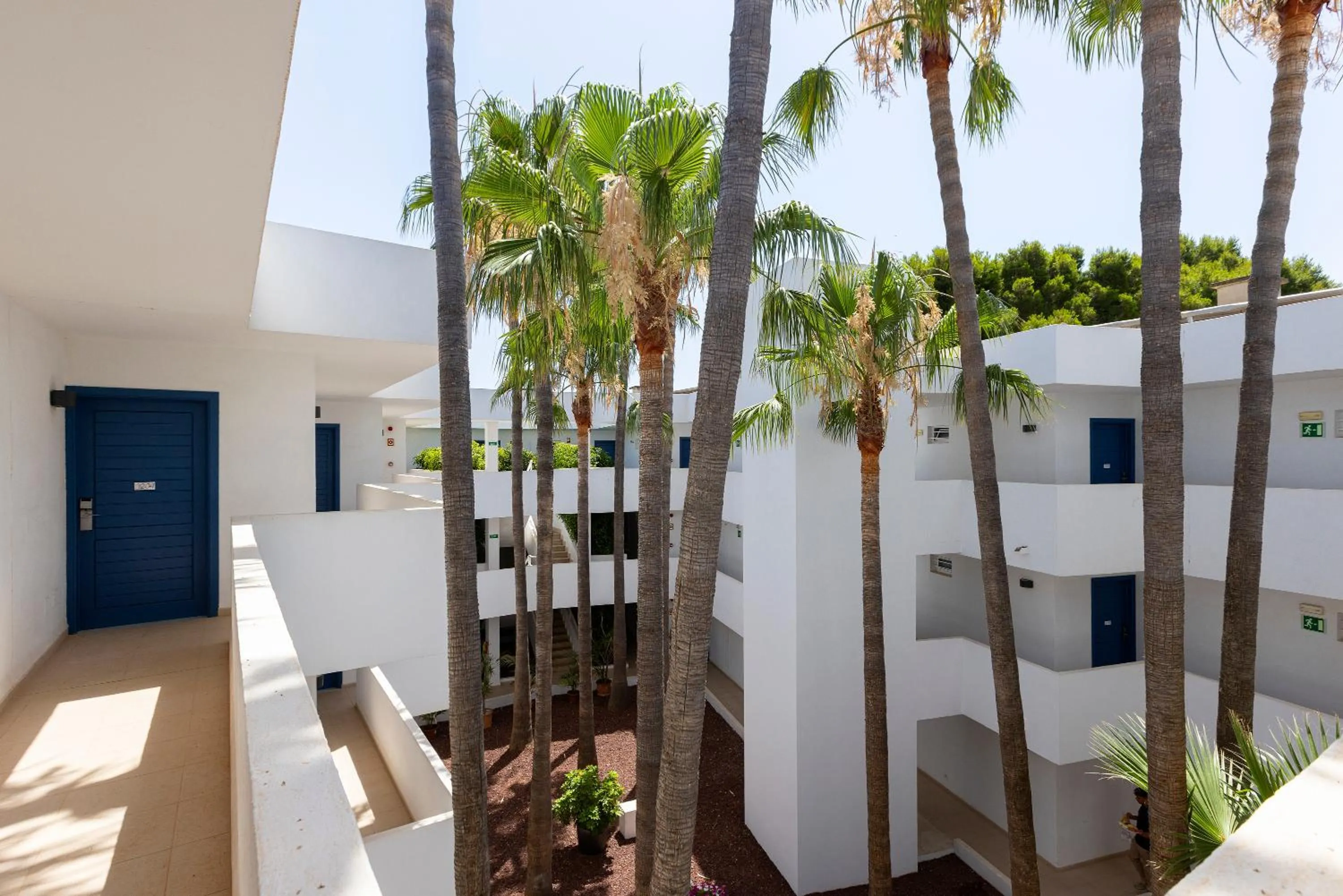 Property building in Hipotels Apartamentos Cala Bona