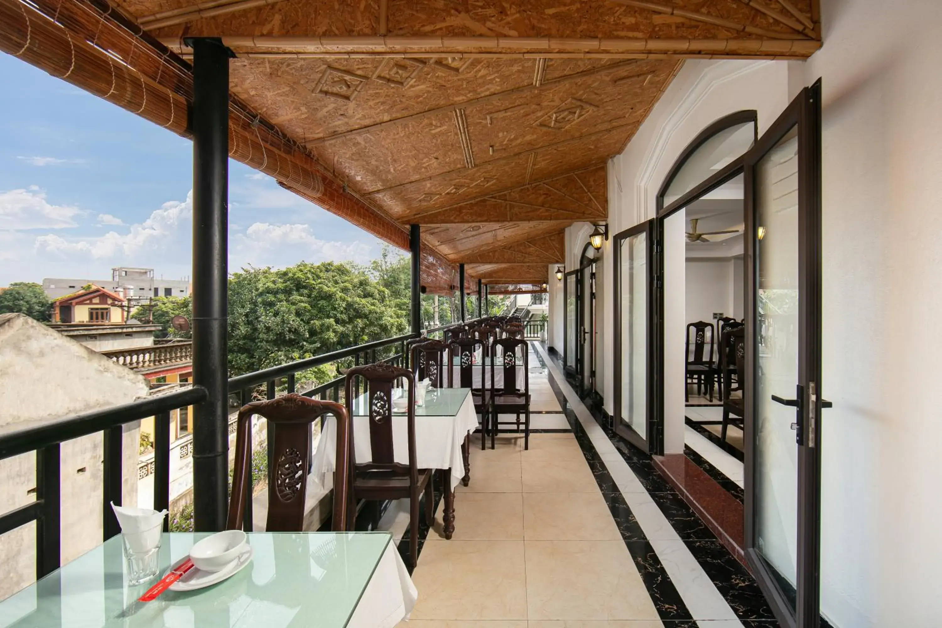 Restaurant/places to eat in Nam Hoa Hotel Restaurant/places to eat in Nam Hoa Hotel