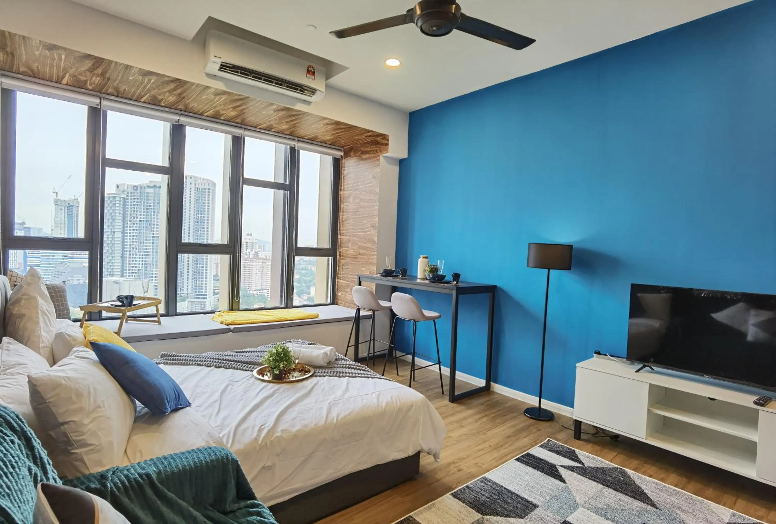 Bed in Ceylonz Suites by StayKL Stevvy