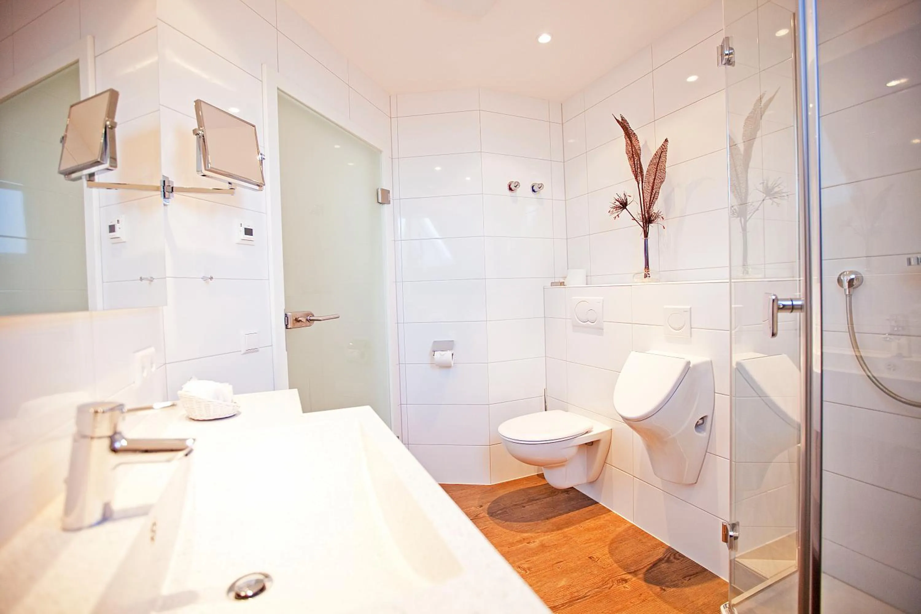 Bathroom in Hotel Krone OHG