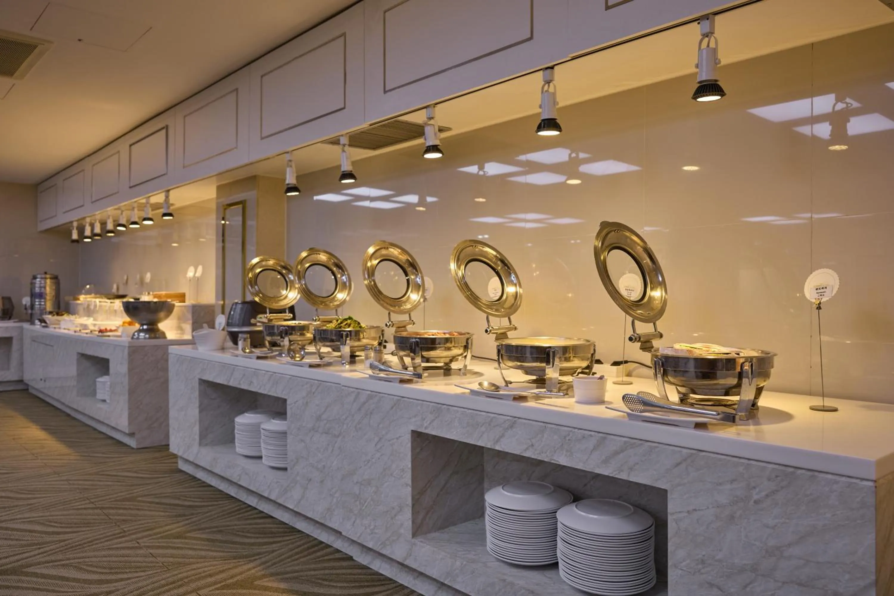 Breakfast in Summit Hotel Seoul Dongdaemun