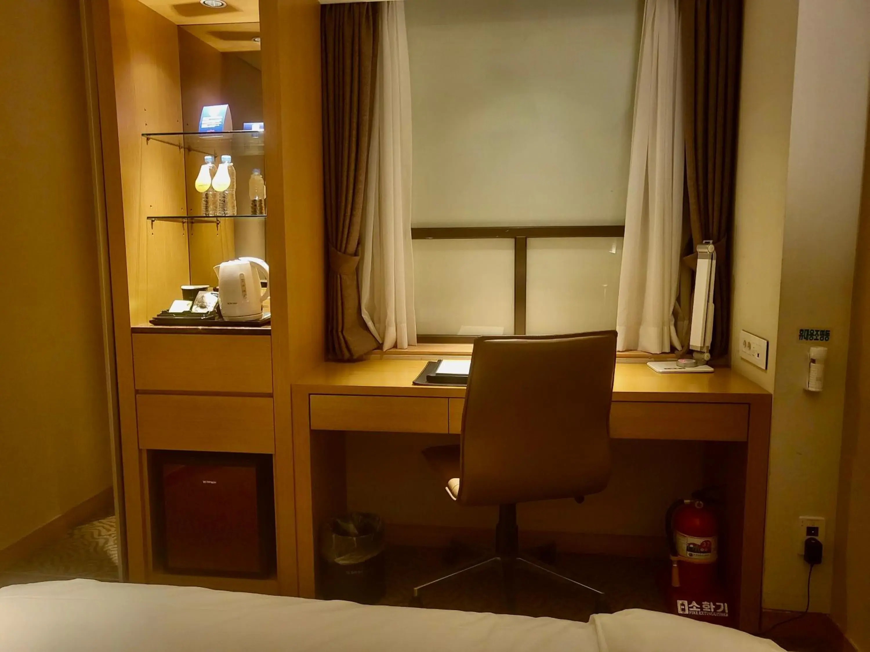 Photo of the whole room, Bed in Summit Hotel Seoul Dongdaemun Photo of the whole room, Bed in Summit Hotel Seoul Dongdaemun