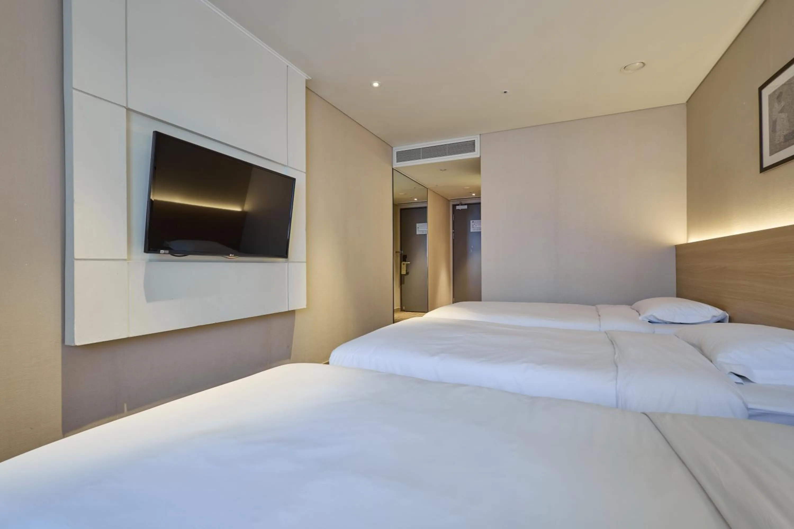 Bed in Summit Hotel Seoul Dongdaemun