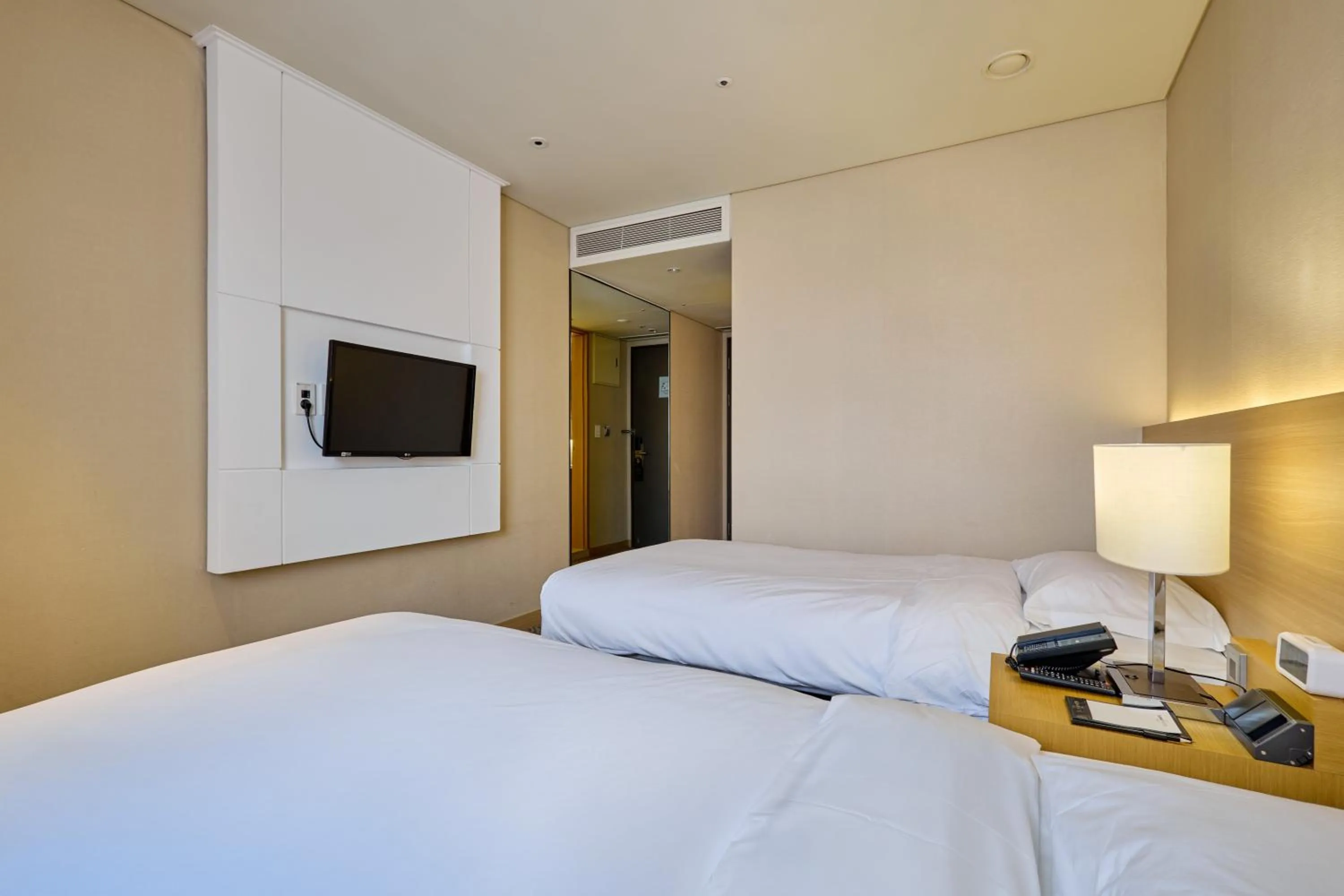 Bedroom, Bed in Summit Hotel Seoul Dongdaemun