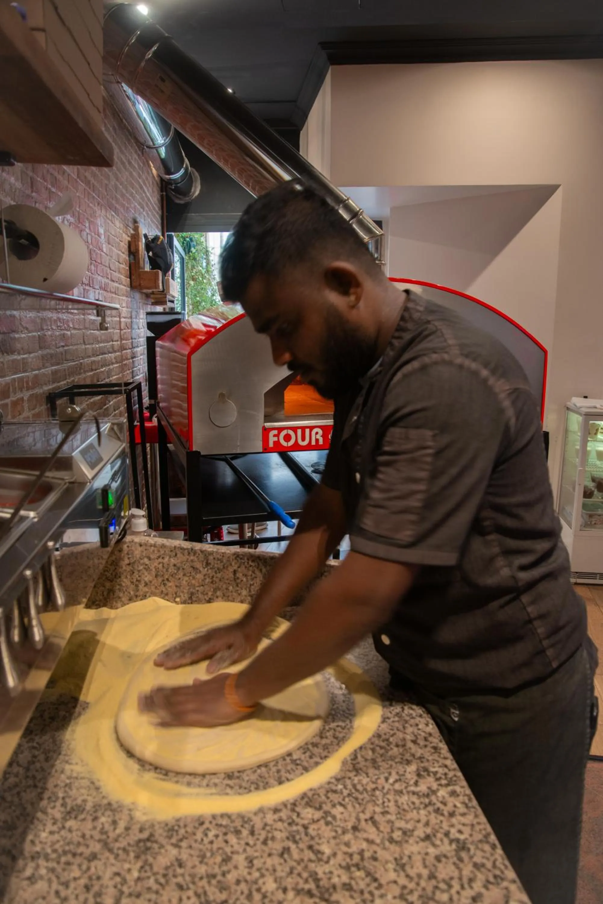 Restaurant/places to eat in City Inn Paris