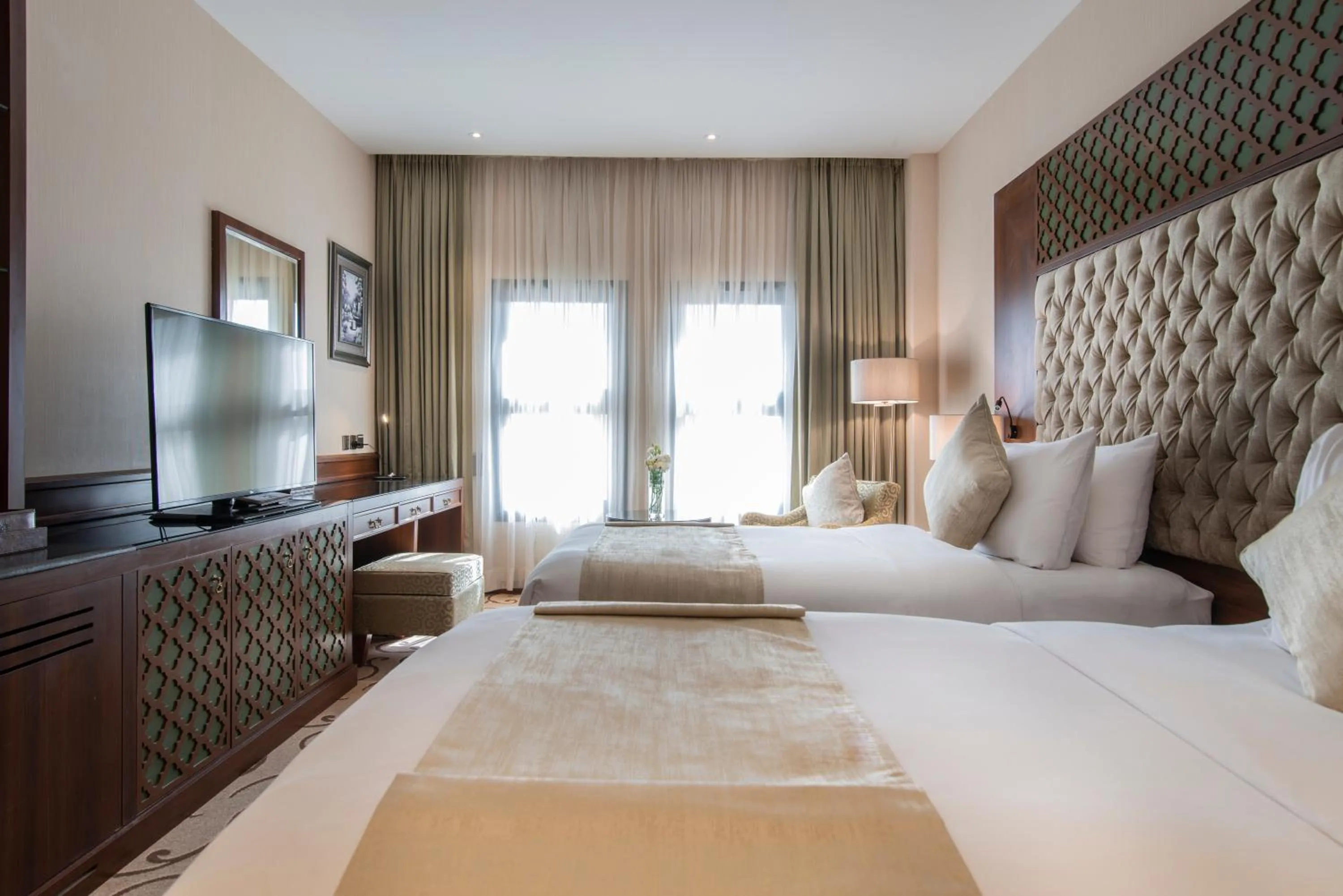 Bed in Vittori Palace Hotel and Residences