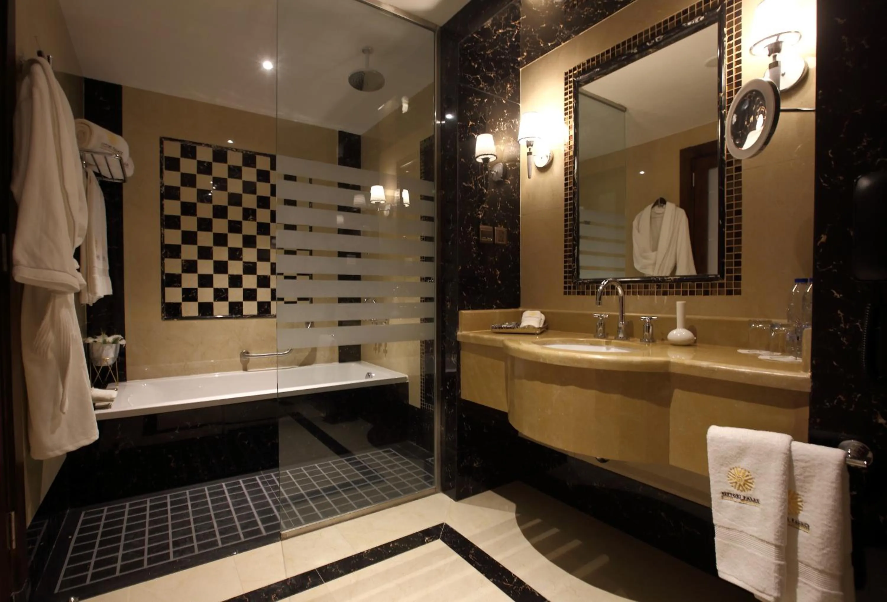 Bathroom in Vittori Palace Hotel and Residences