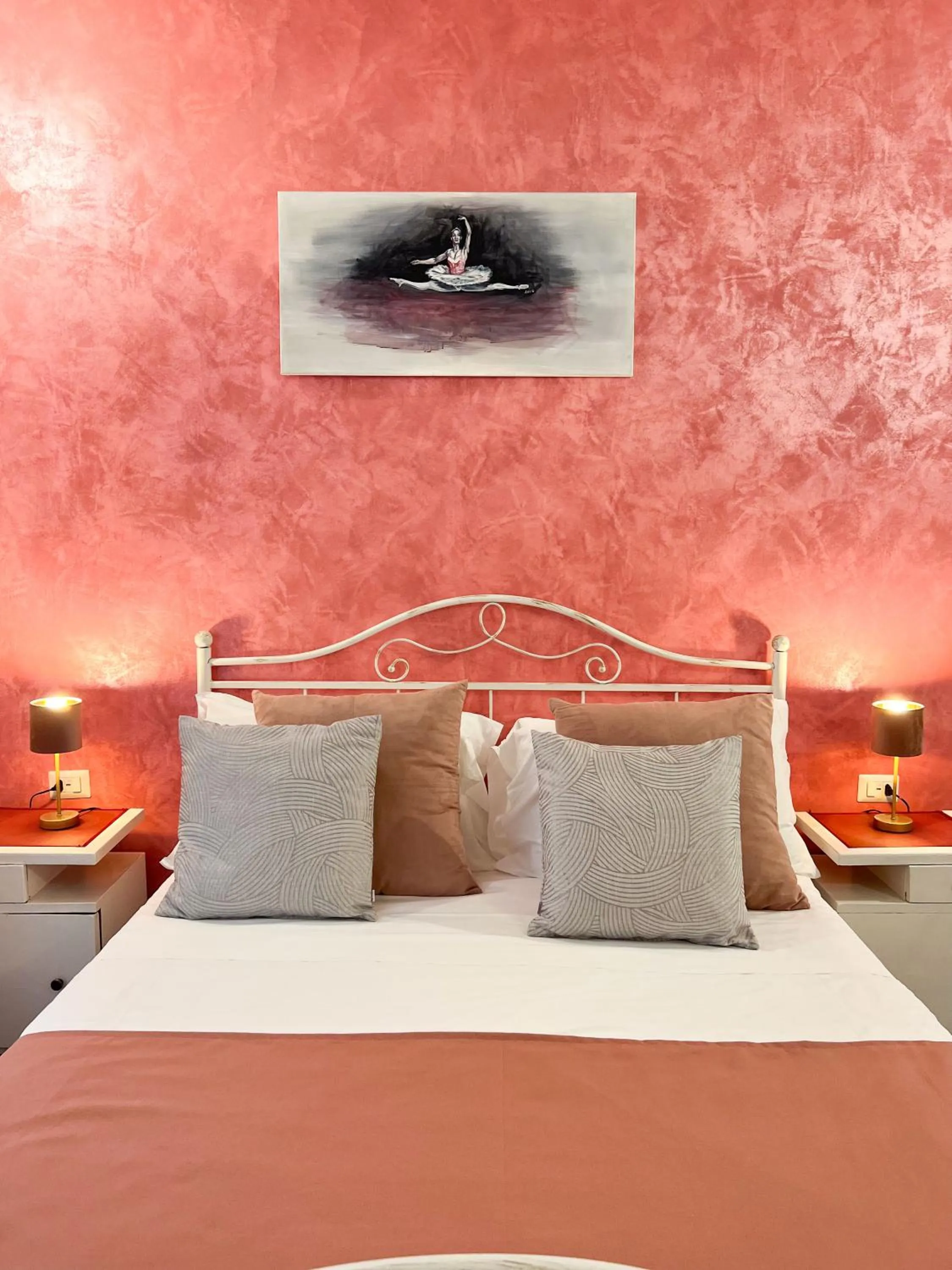 Bed in Suite Scarlatti