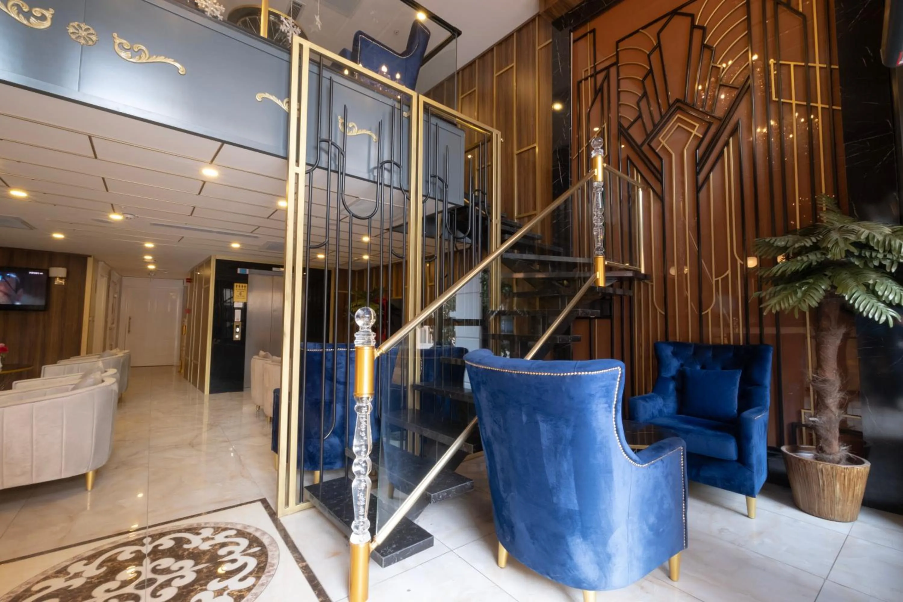 Leslion Luxury Hotel