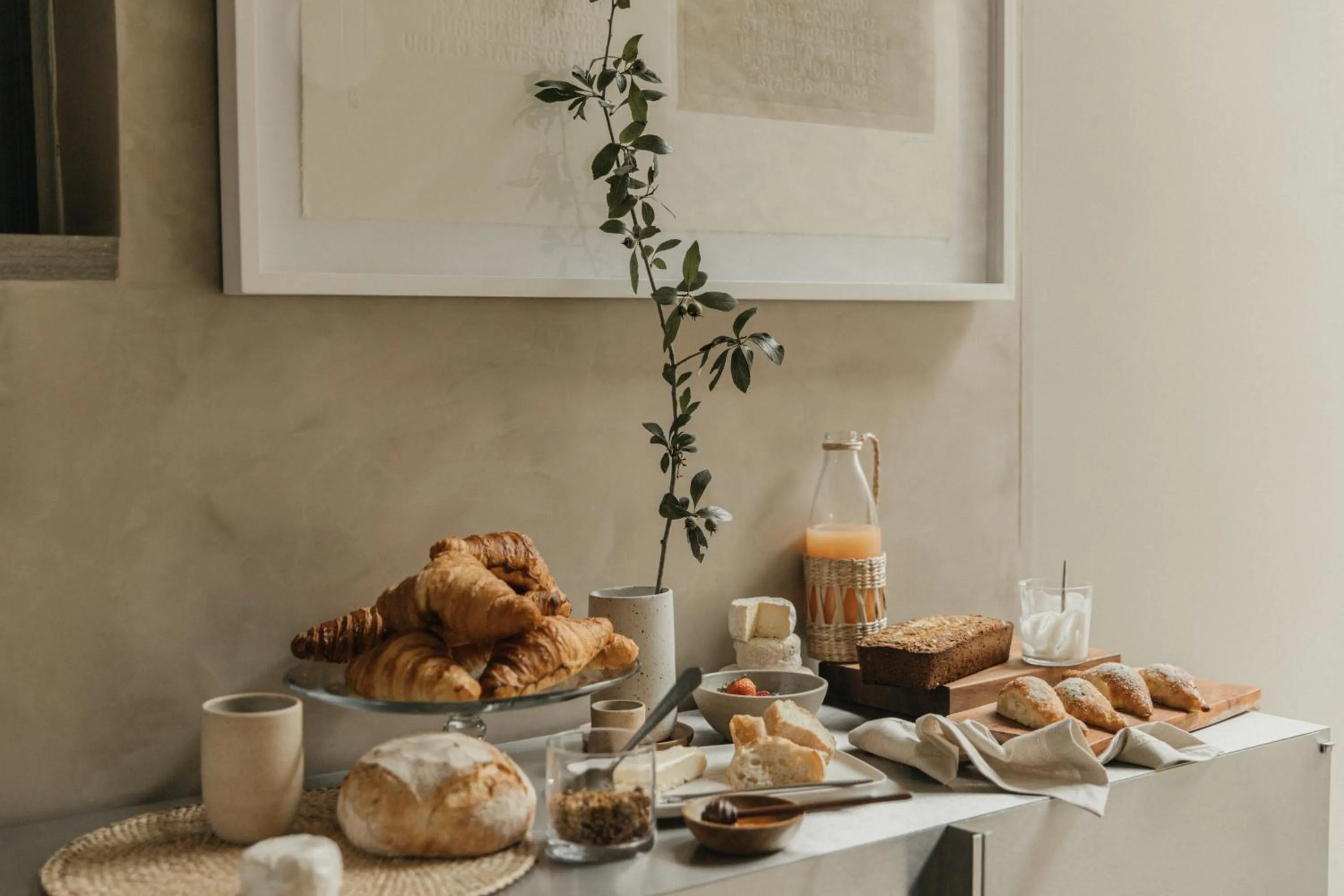 Continental breakfast in Octavia Casa
