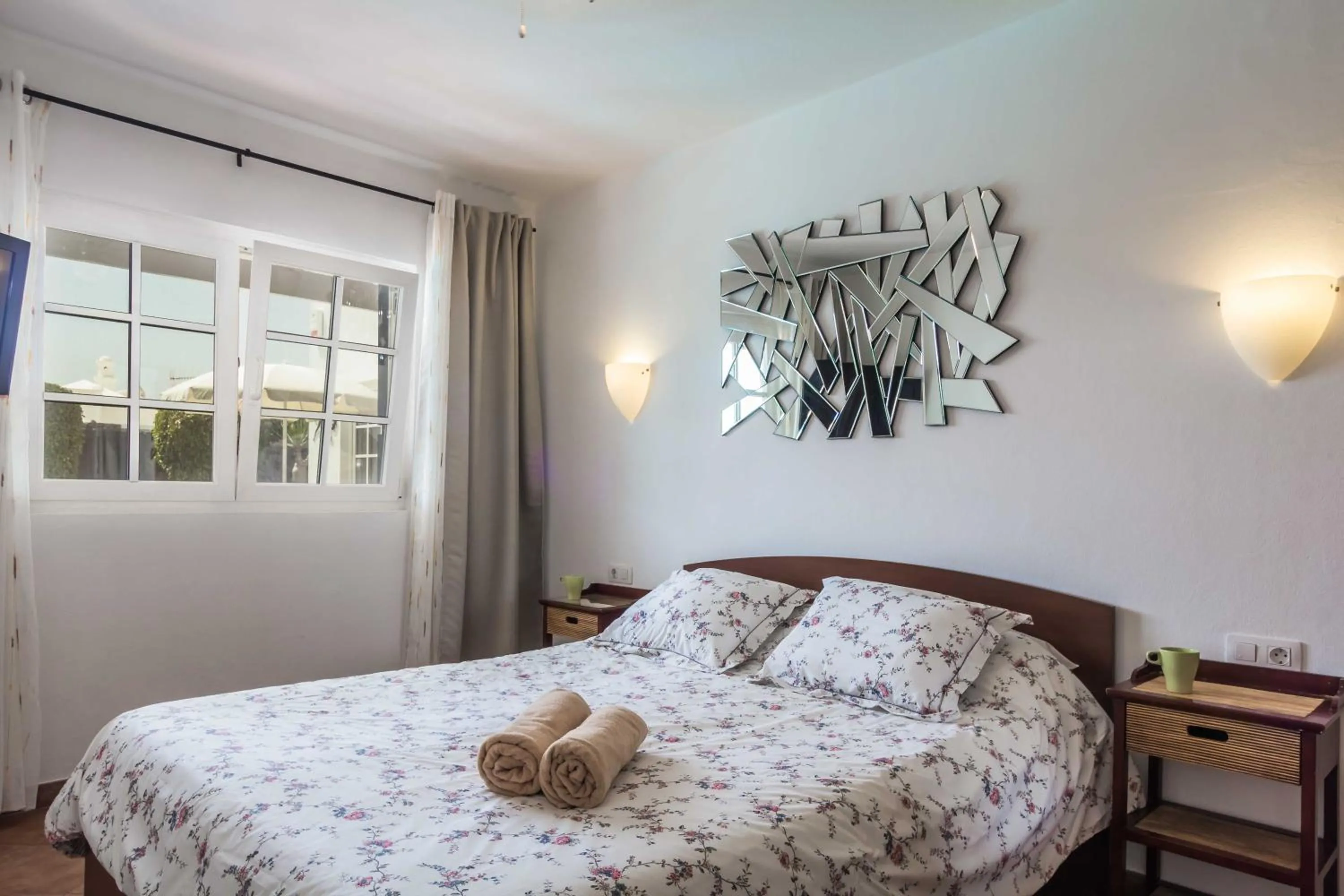 Property building, Bed in Charming Puerto Del Carmen Villa 4 Bedrooms Villa Tarez Private Pool
