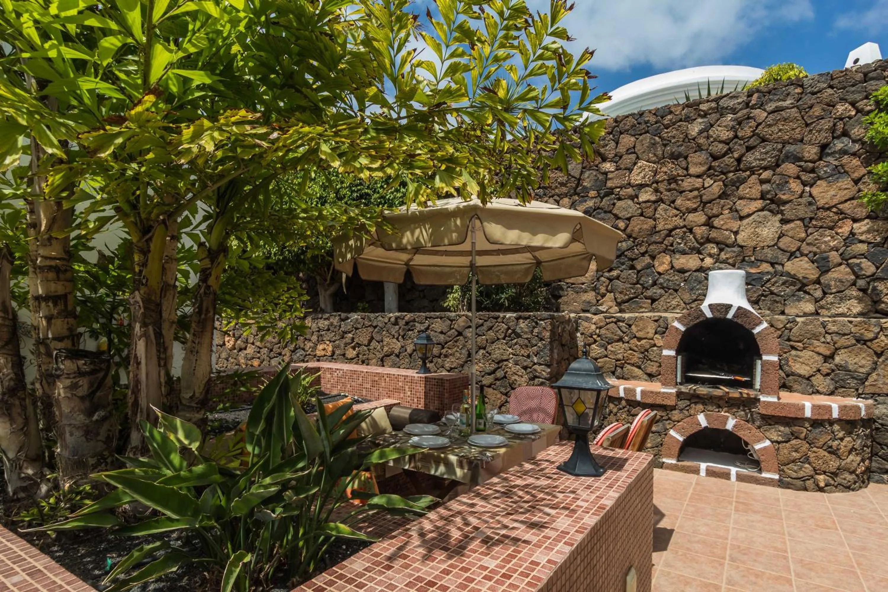 Property building in Charming Puerto Del Carmen Villa 4 Bedrooms Villa Tarez Private Pool
