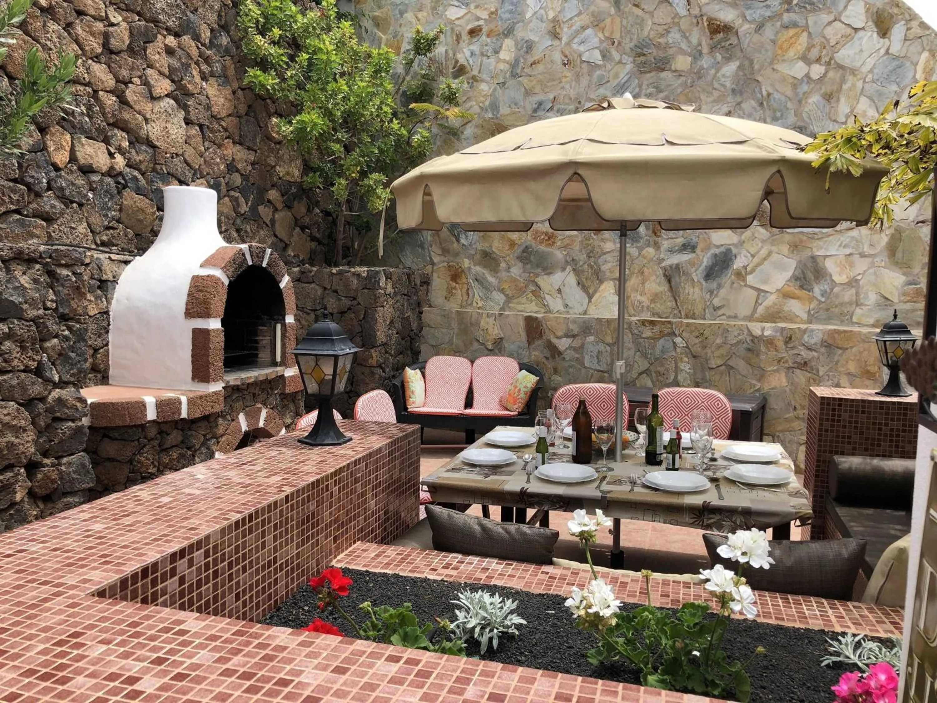 Property building in Charming Puerto Del Carmen Villa 4 Bedrooms Villa Tarez Private Pool