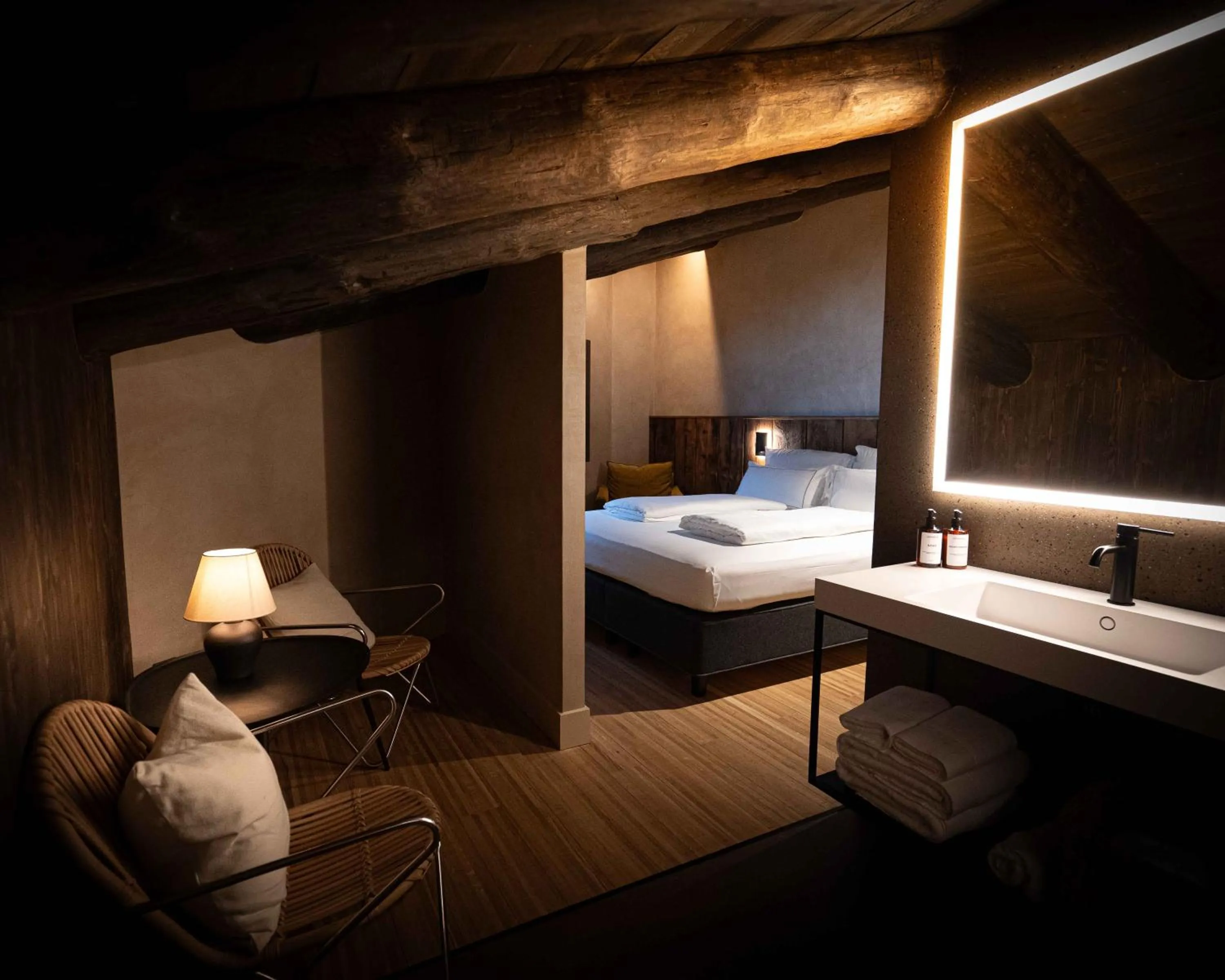 Bed in Les Pardines 1819 Mountain suites & SPA