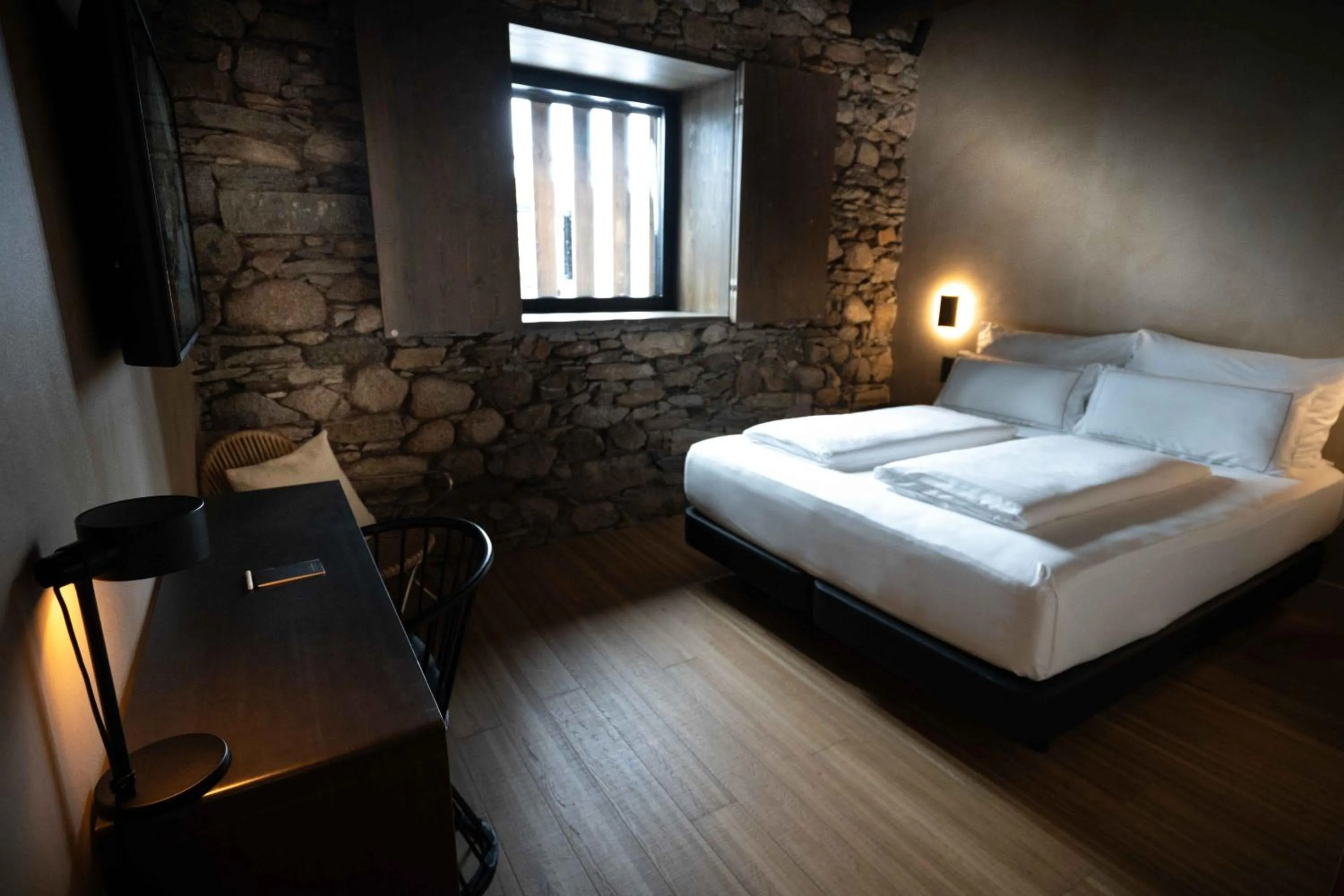 Photo of the whole room, Bed in Les Pardines 1819 Mountain suites & SPA