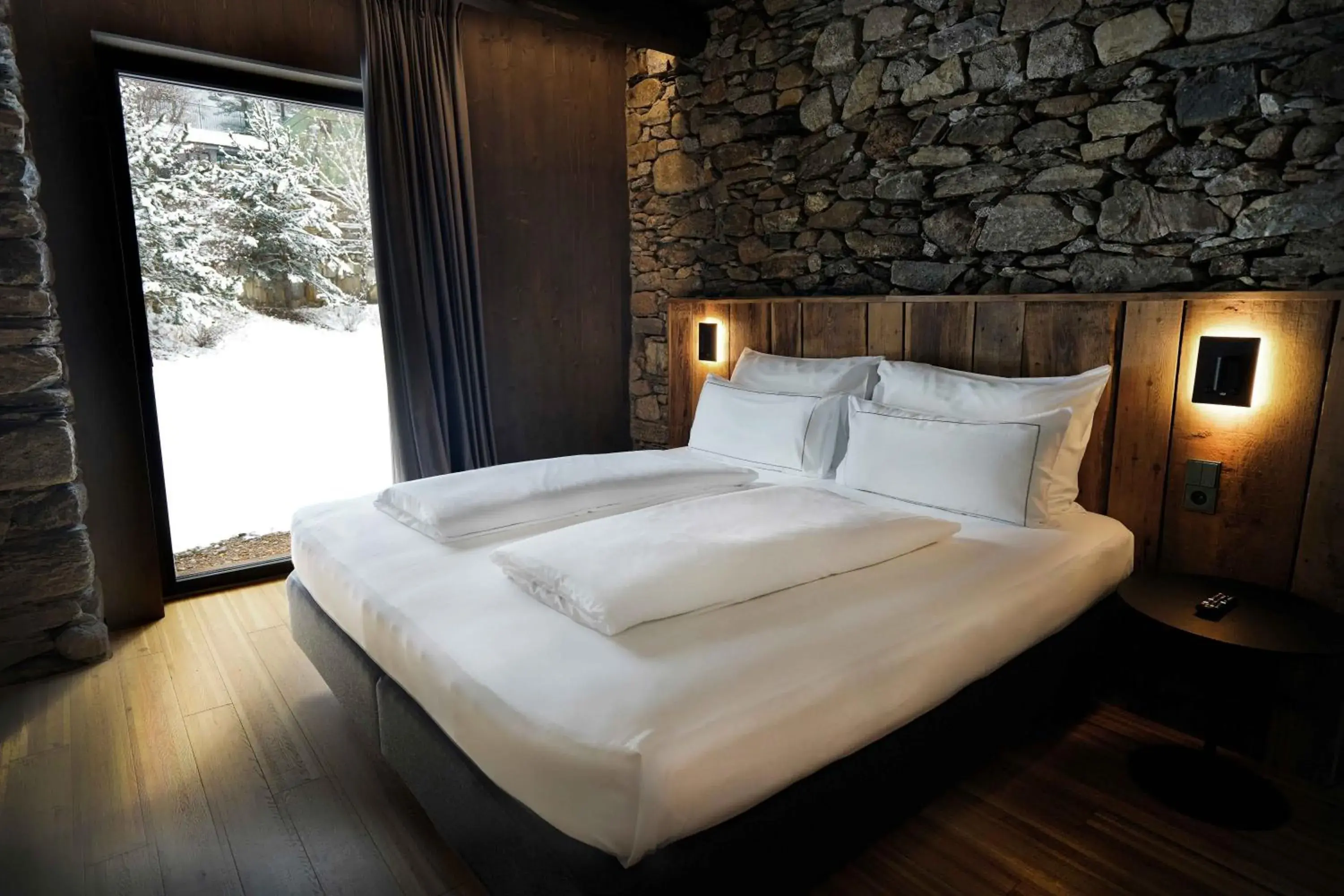 Junior Suite in Les Pardines 1819 Mountain suites & SPA Junior Suite in Les Pardines 1819 Mountain suites & SPA